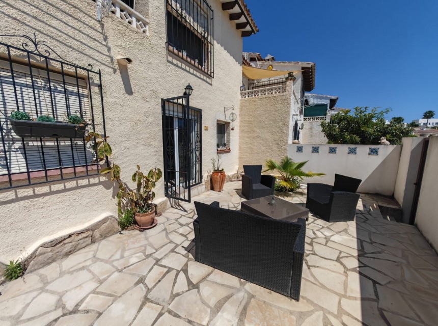 Sale - Villa -
Moraira - La Sabatera