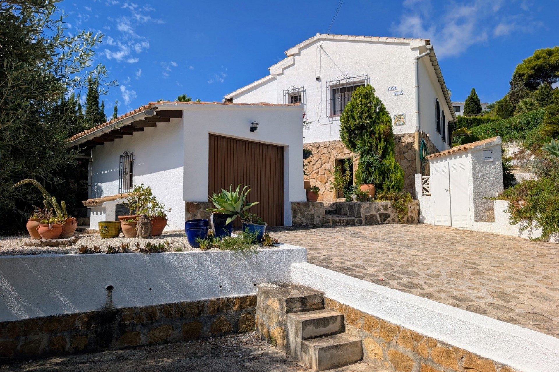 Sale - Villa -
Moraira - La Sabatera