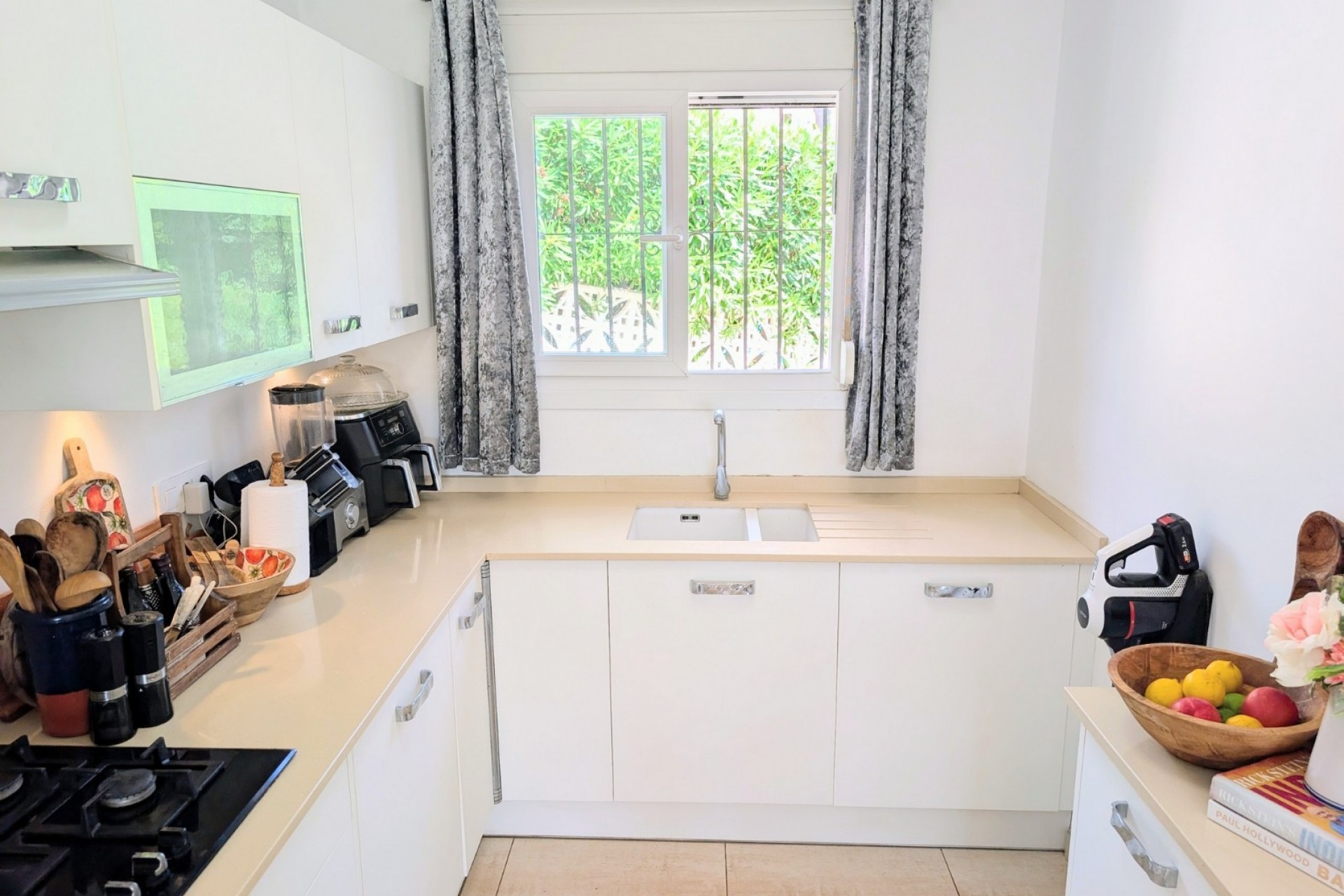 Sale - Villa -
Moraira - La Sabatera