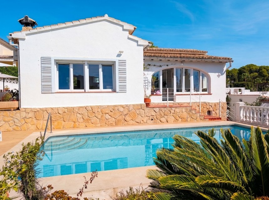Sale - Villa -
Moraira - La Sabatera