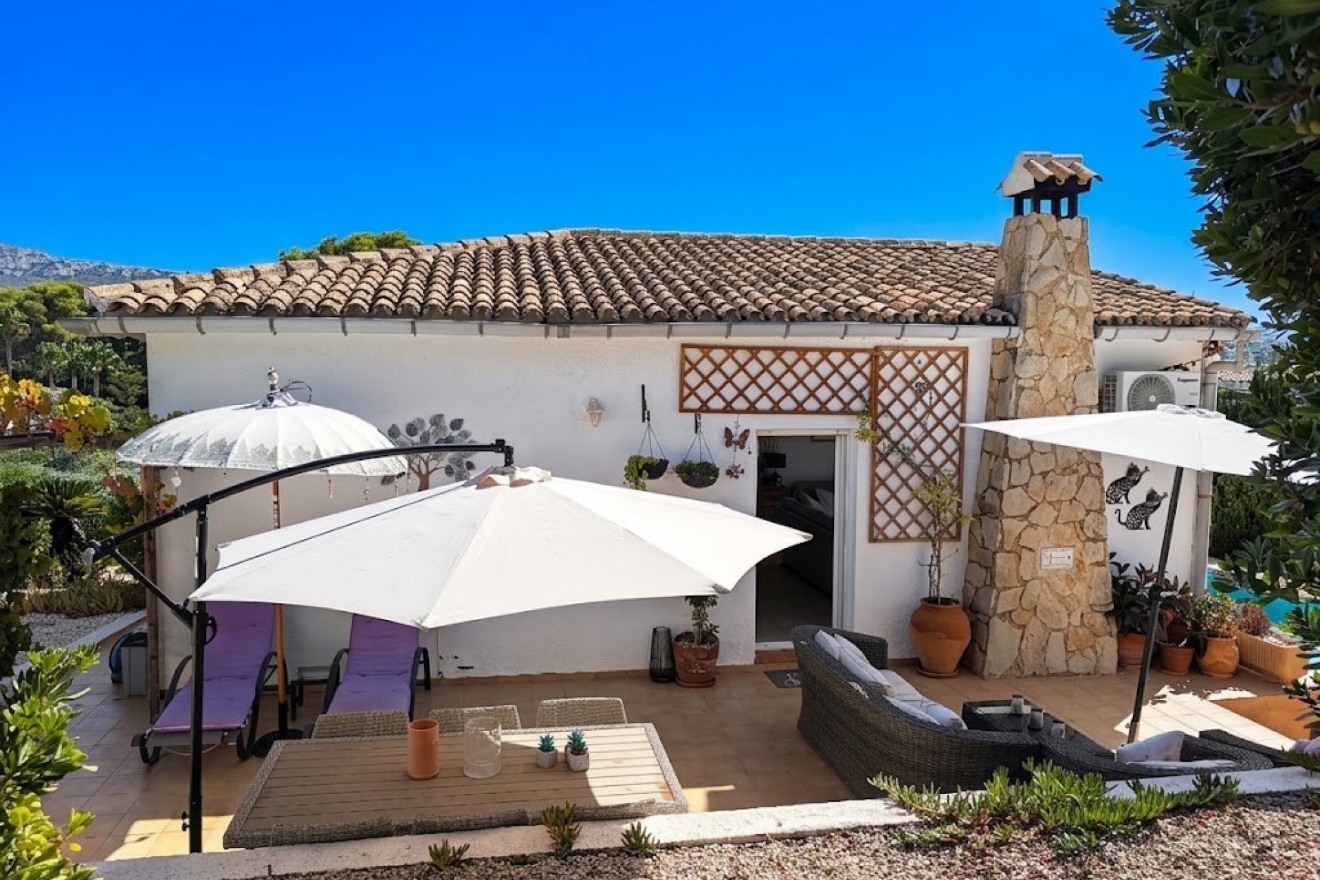 Sale - Villa -
Moraira - La Sabatera
