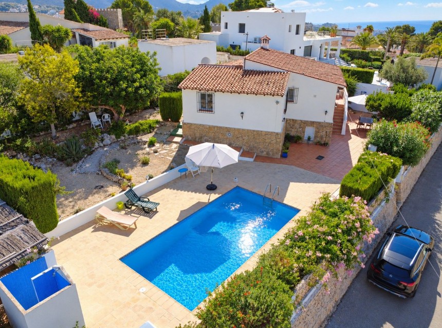 Sale - Villa -
Moraira - La Sabatera