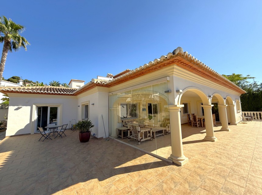 Sale - Villa -
Moraira - Pinar de Advocat