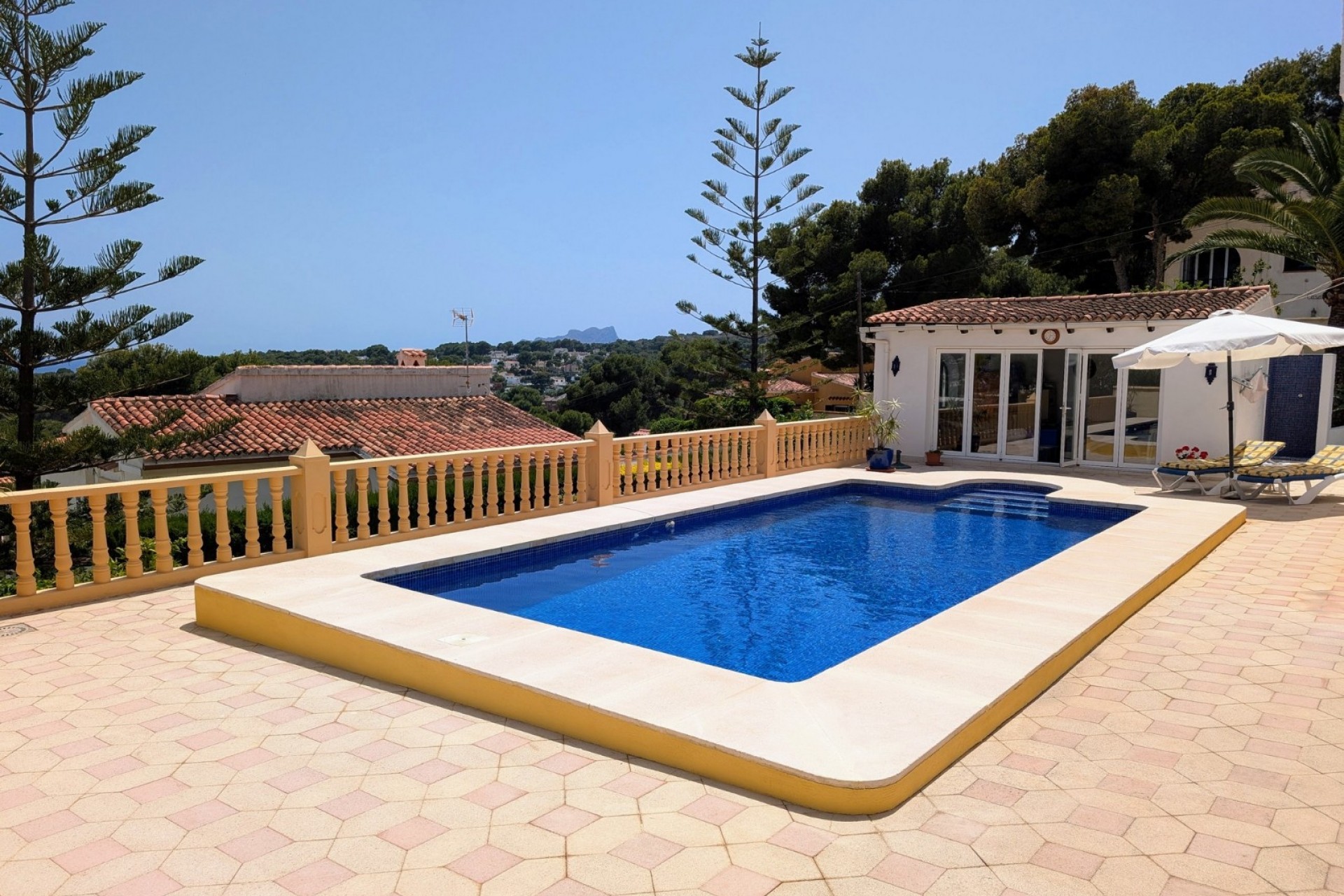 Sale - Villa -
Moraira - Pinar de l´Advocat