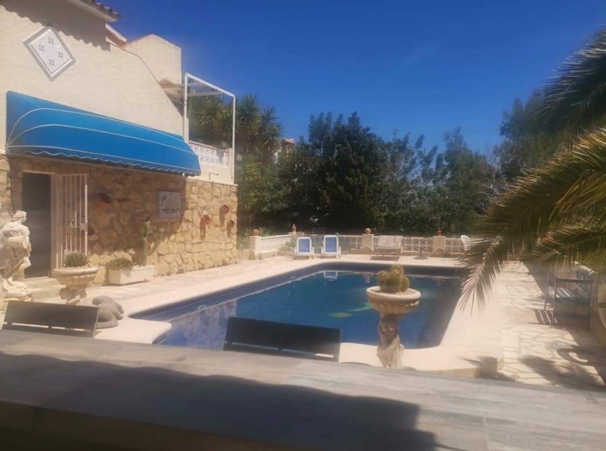 Sale - Villa -
Moraira - Pinar de l´Advocat