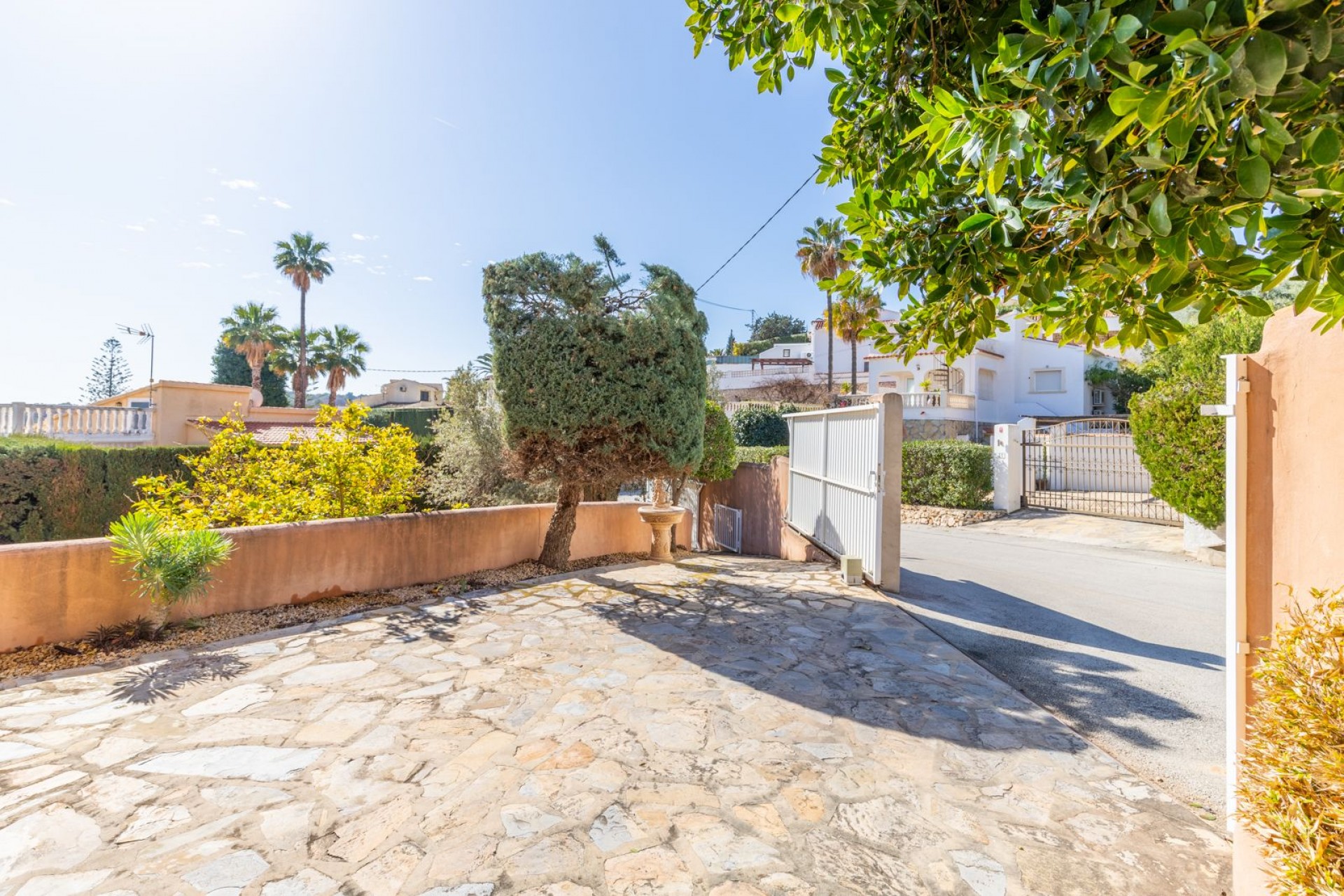Sale - Villa -
Moraira - Pinar de l´Advocat