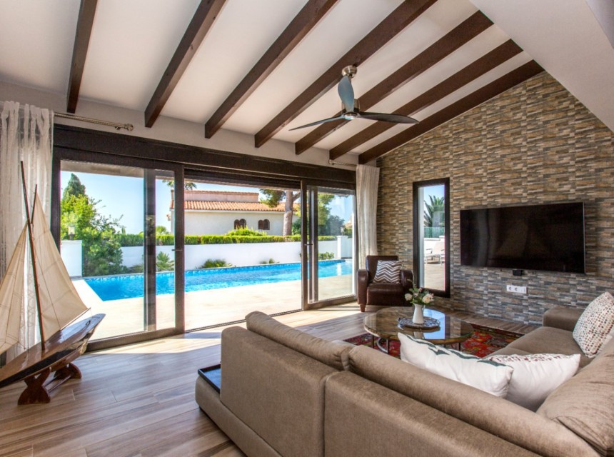Sale - Villa -
Moraira - Pinar de l´Advocat