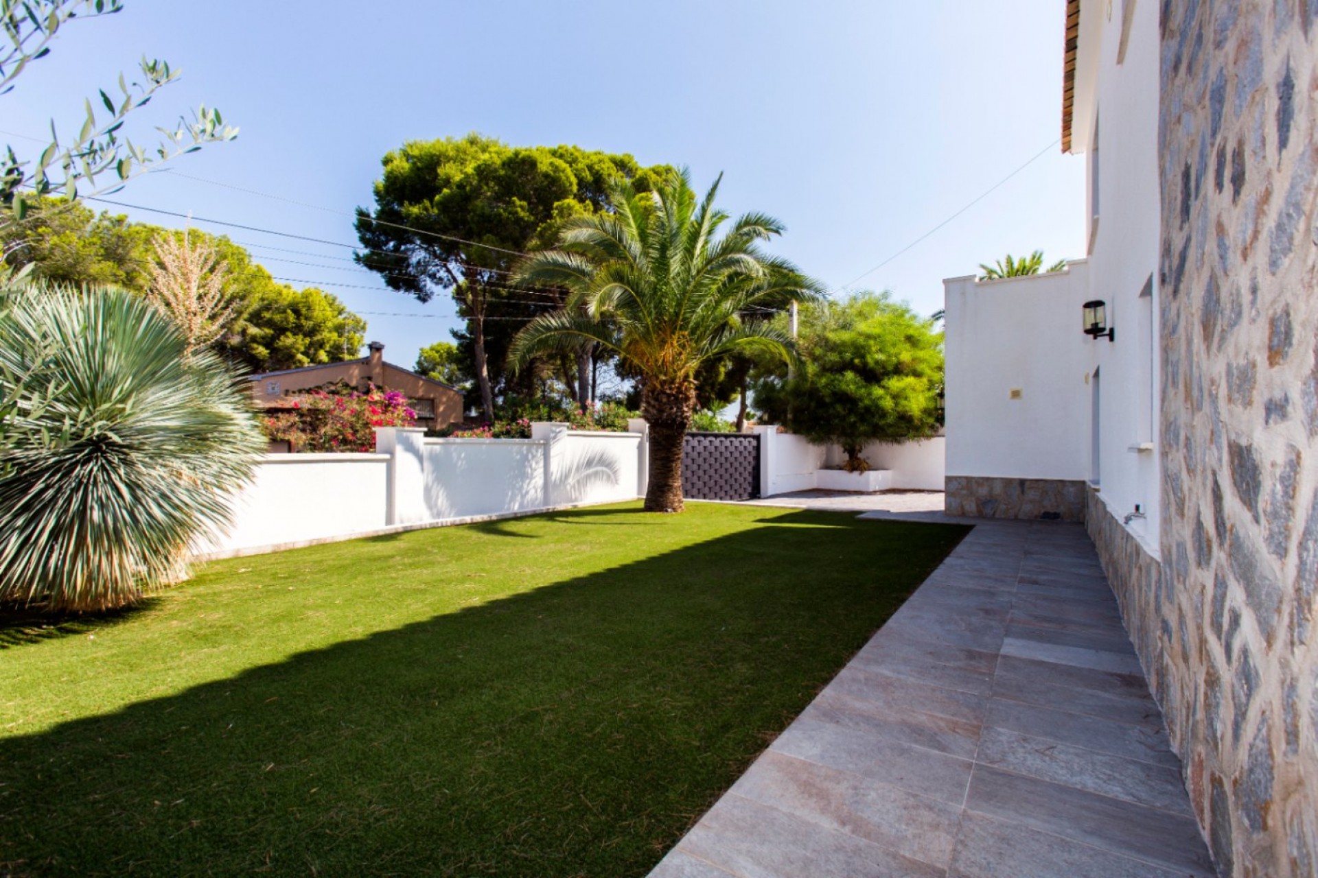 Sale - Villa -
Moraira - Pinar de l´Advocat