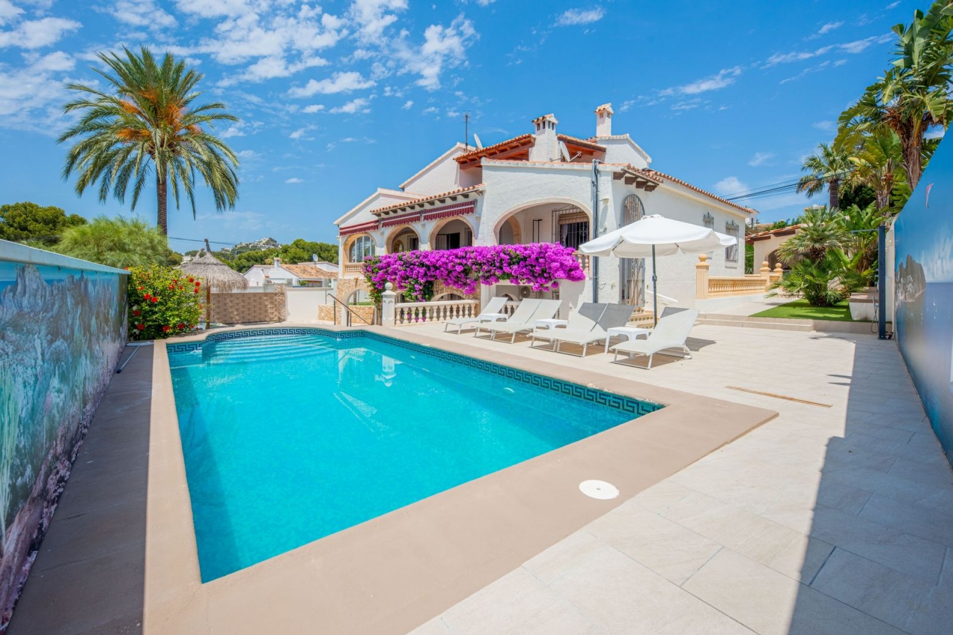 Sale - Villa -
Moraira - Pla de Mar