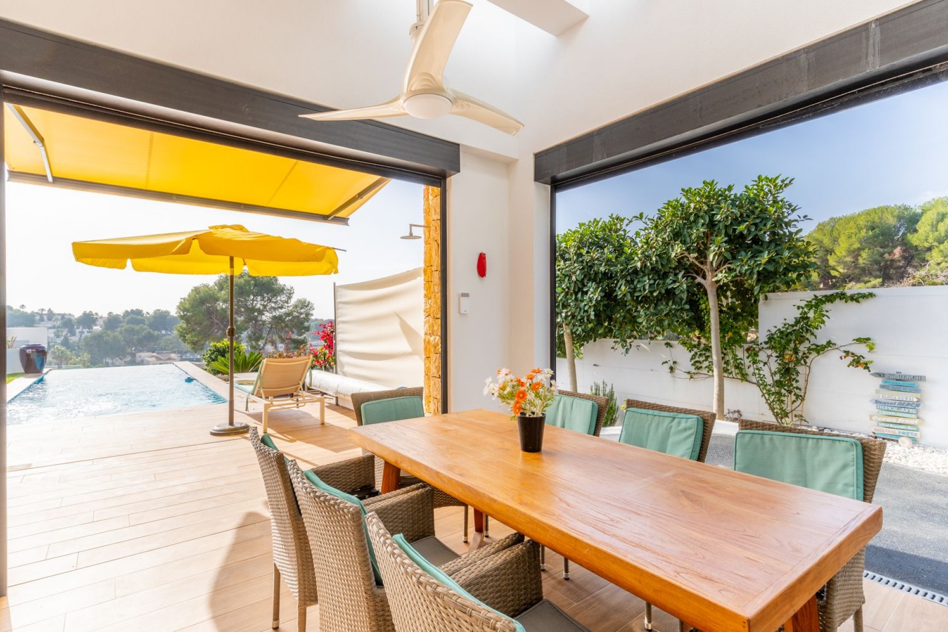 Sale - Villa -
Moraira - Pla de Mar