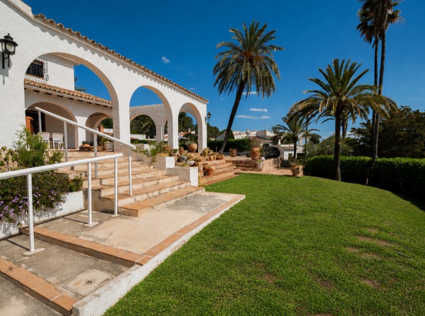 Sale - Villa -
Moraira - Pla de Mar