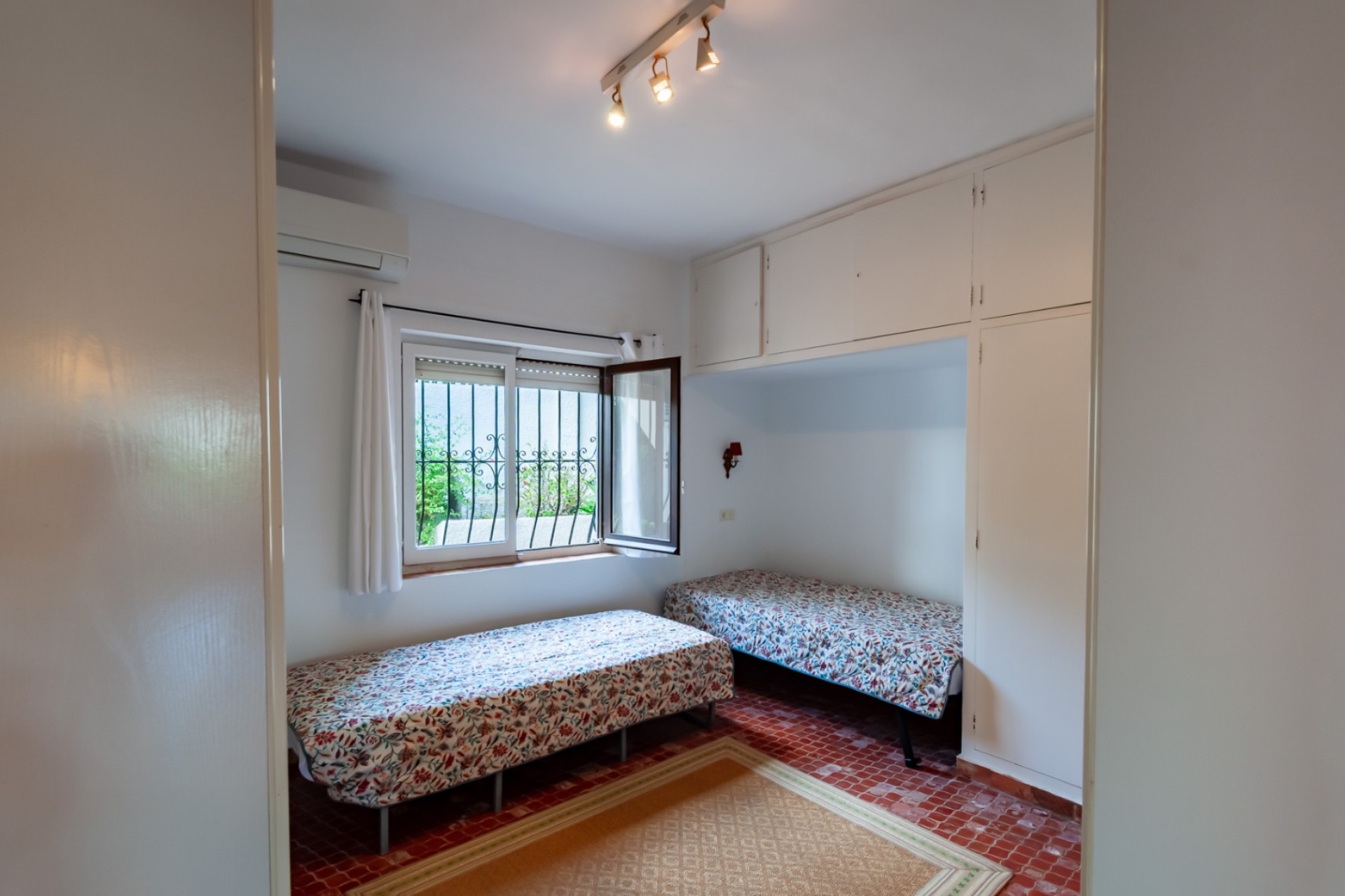 Sale - Villa -
Moraira - Pla de Mar