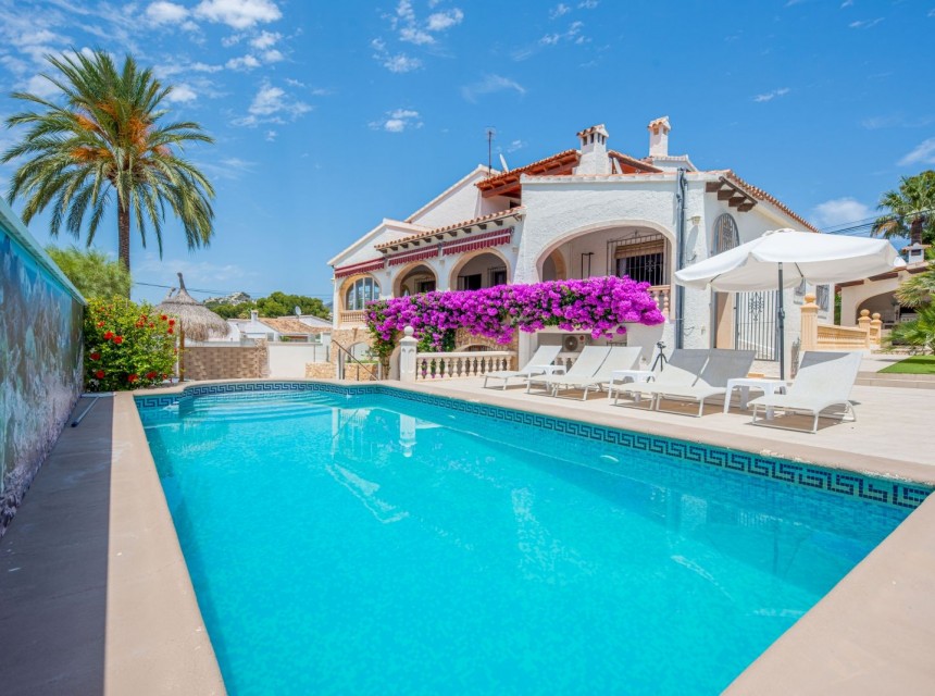 Sale - Villa -
Moraira - Pla de Mar