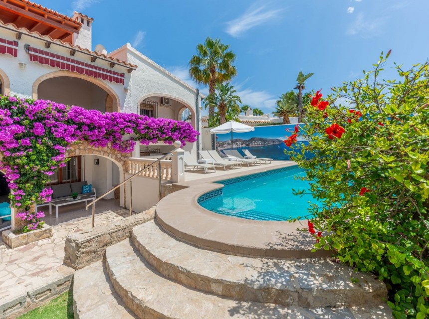 Sale - Villa -
Moraira - Pla de Mar