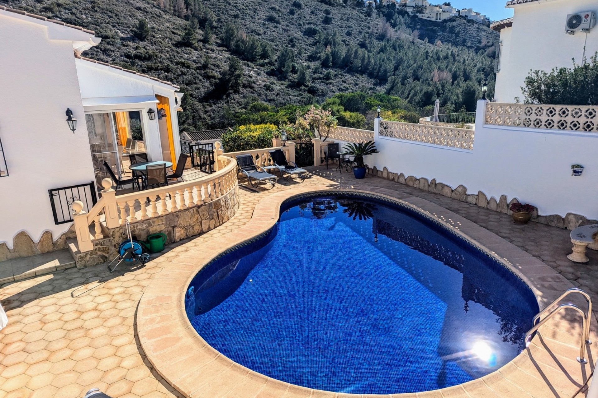 Sale - Villa -
Moraira - Valle del Portet, Benitachell