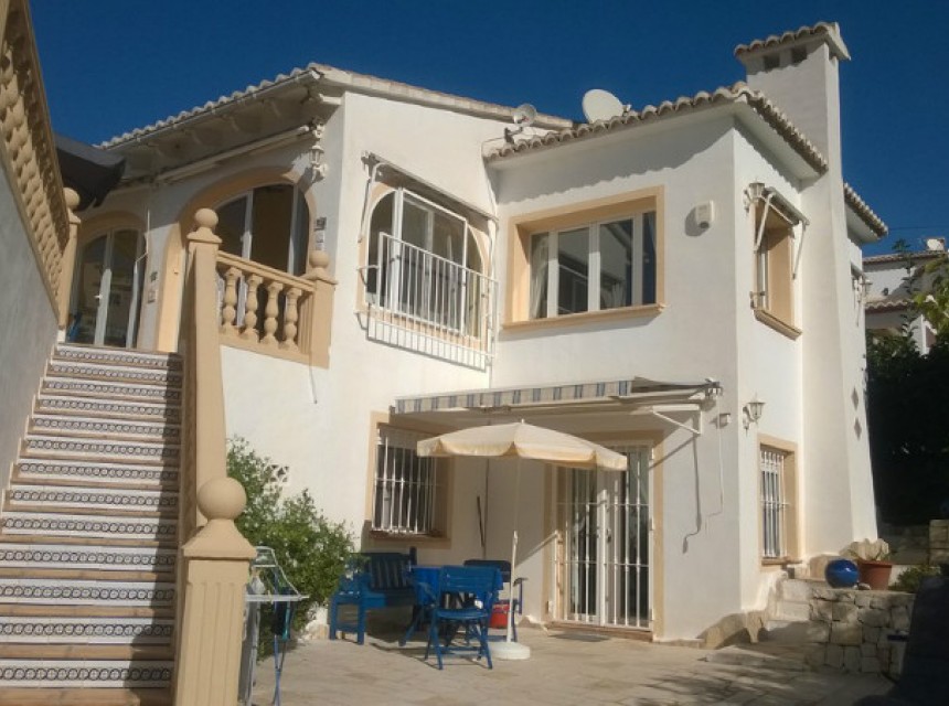 Sale - Villa -
Moraira