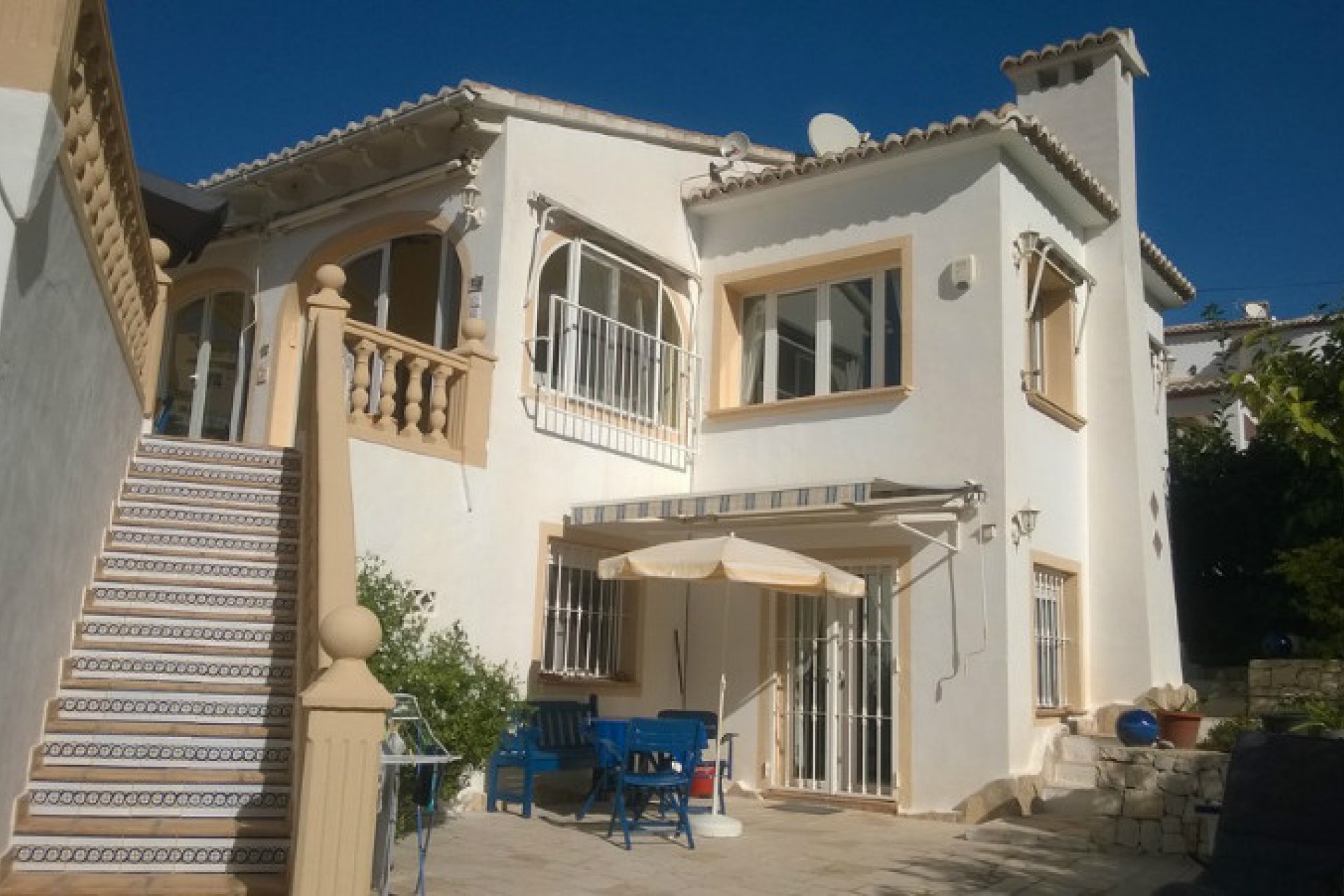 Sale - Villa -
Moraira