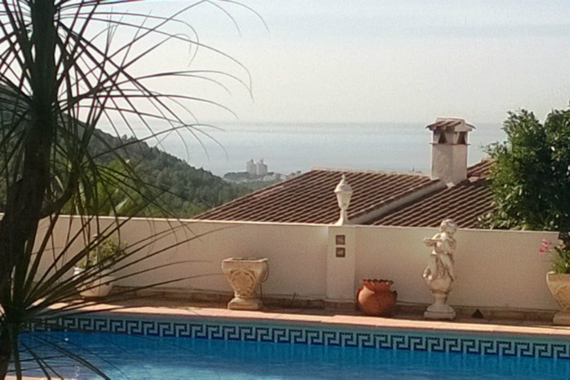 Sale - Villa -
Moraira