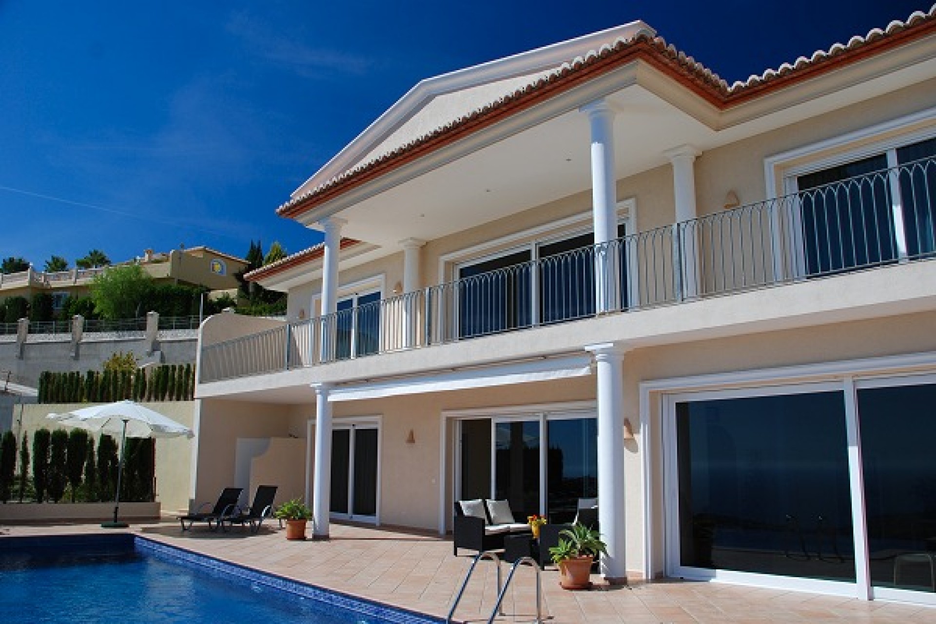 Sale - Villa -
Moraira