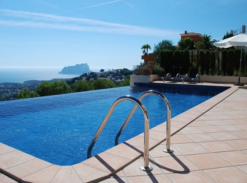 Sale - Villa -
Moraira
