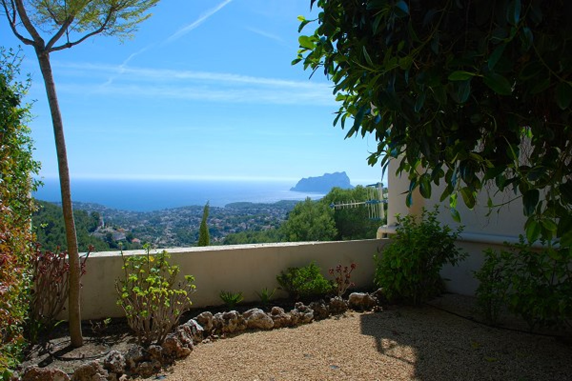 Sale - Villa -
Moraira