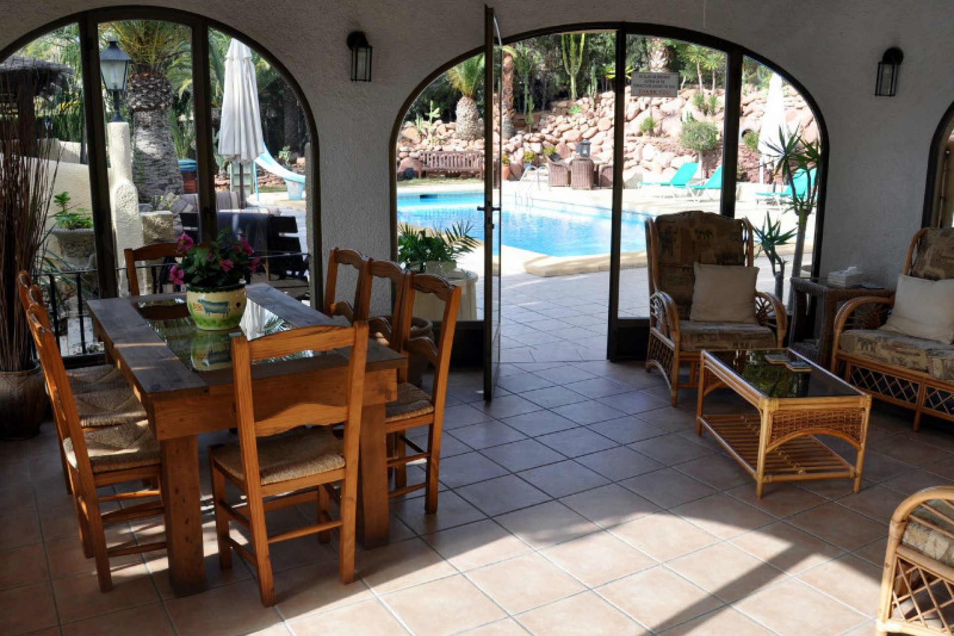Sale - Villa -
Moraira