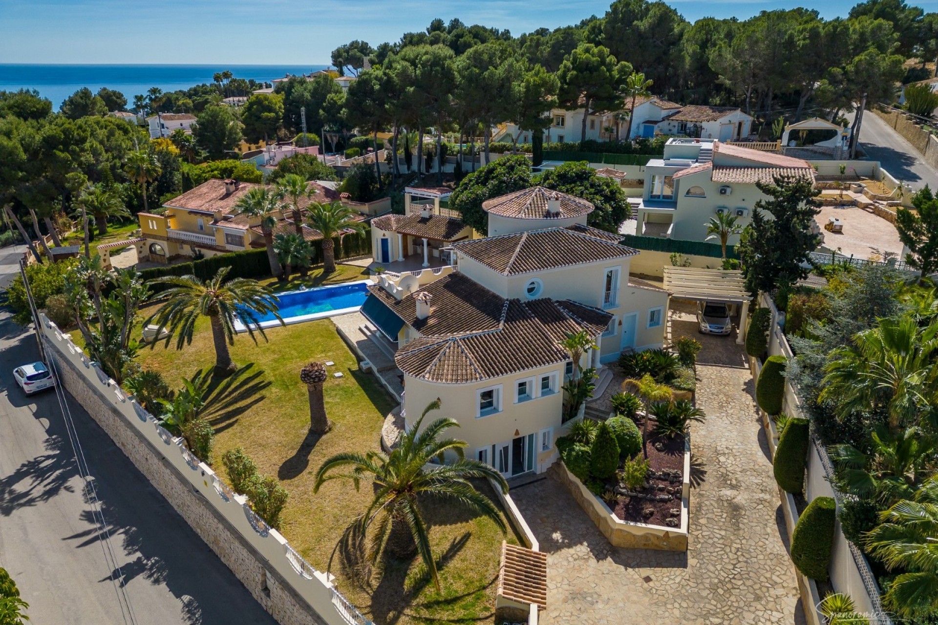 Sale - Villa -
Moraira