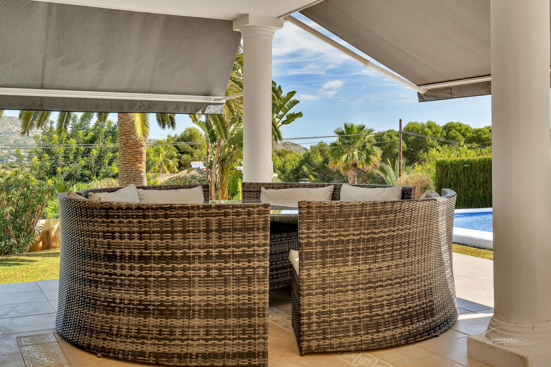 Sale - Villa -
Moraira