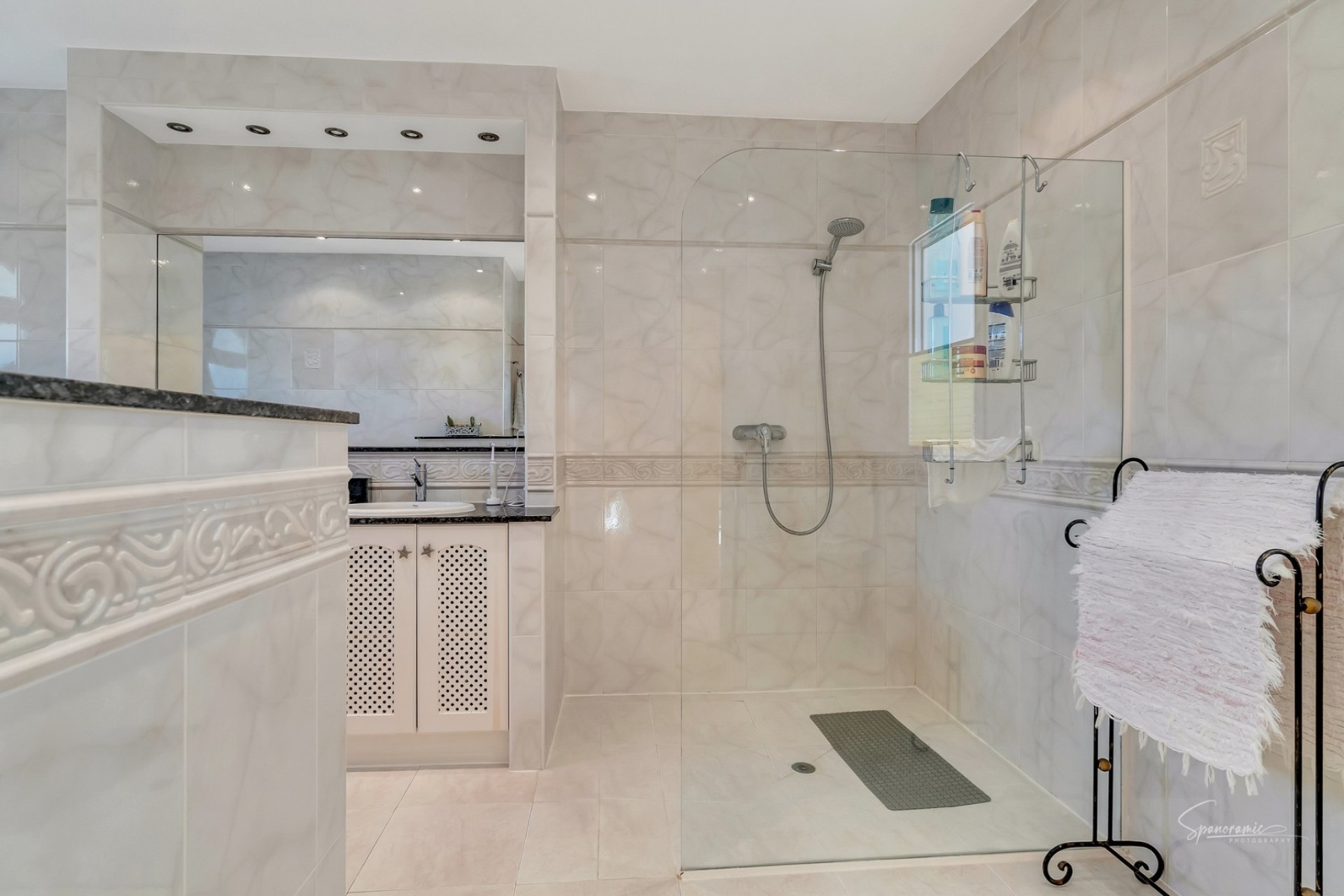 Sale - Villa -
Moraira