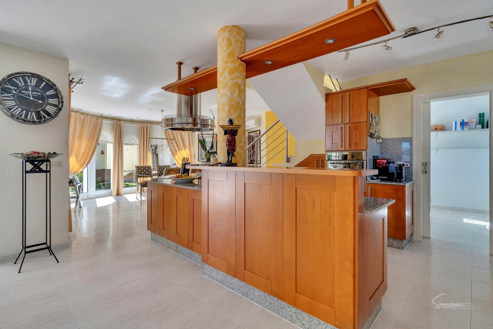 Sale - Villa -
Moraira