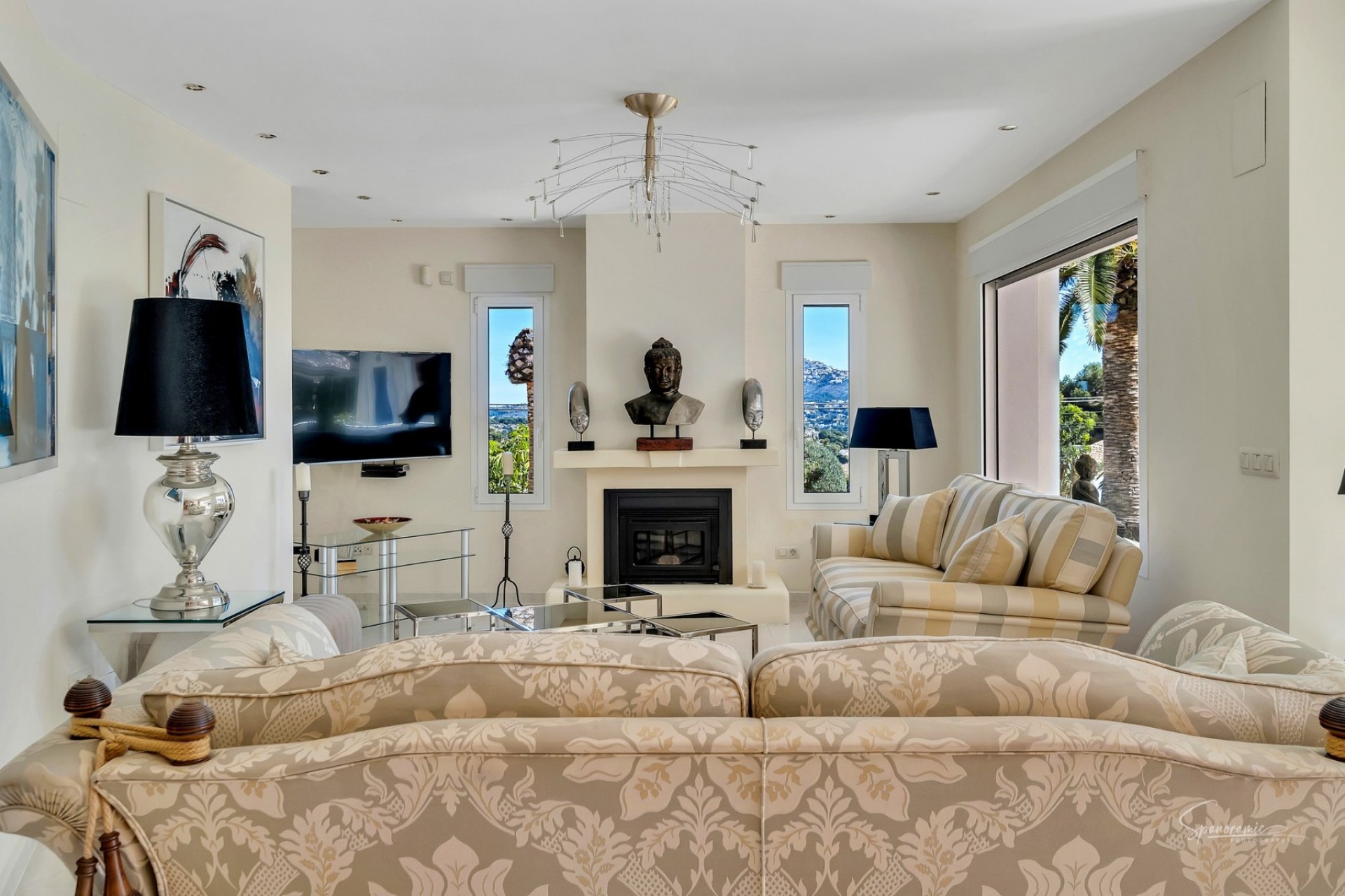 Sale - Villa -
Moraira