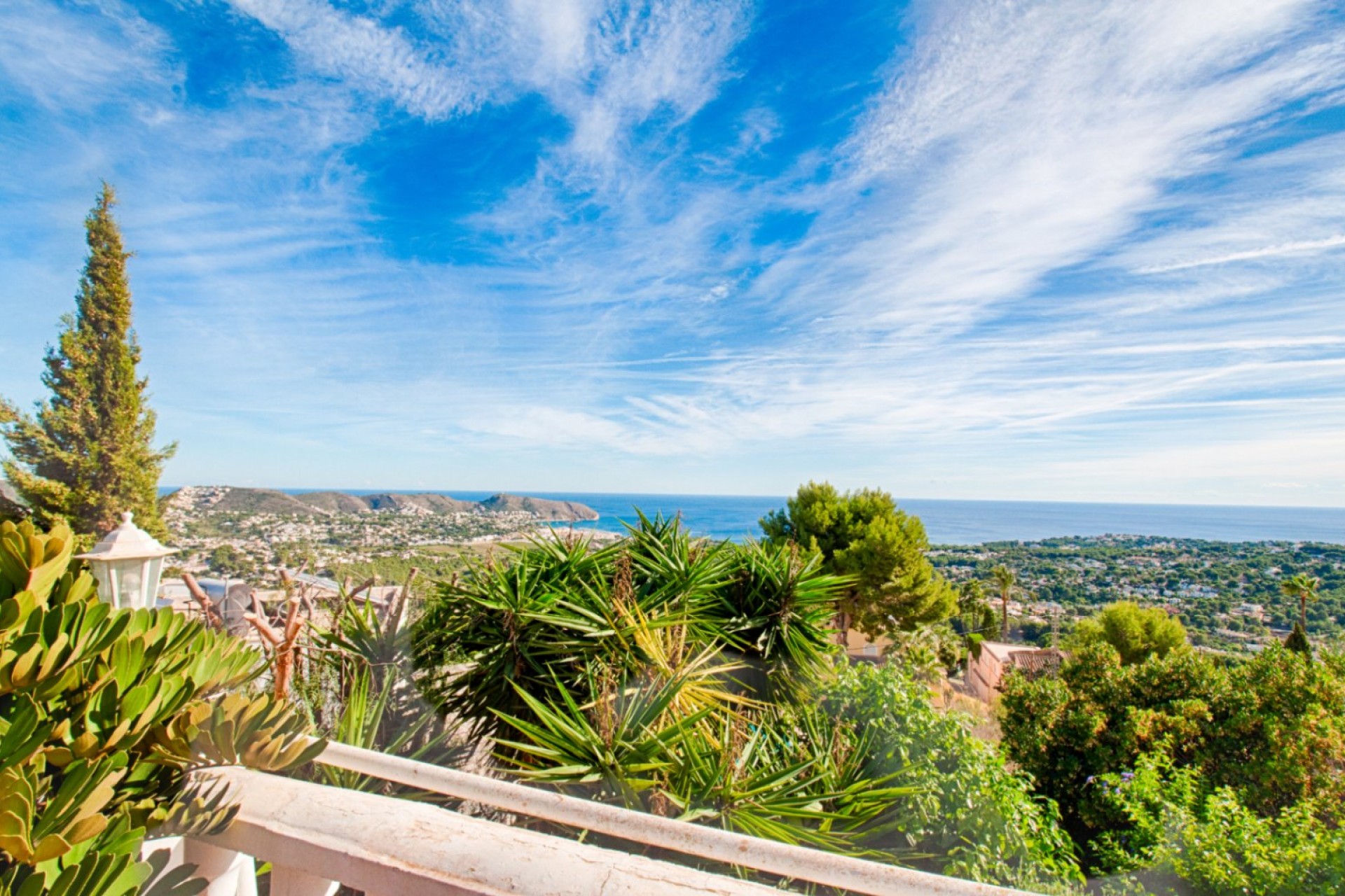 Sale - Villa -
Moraira