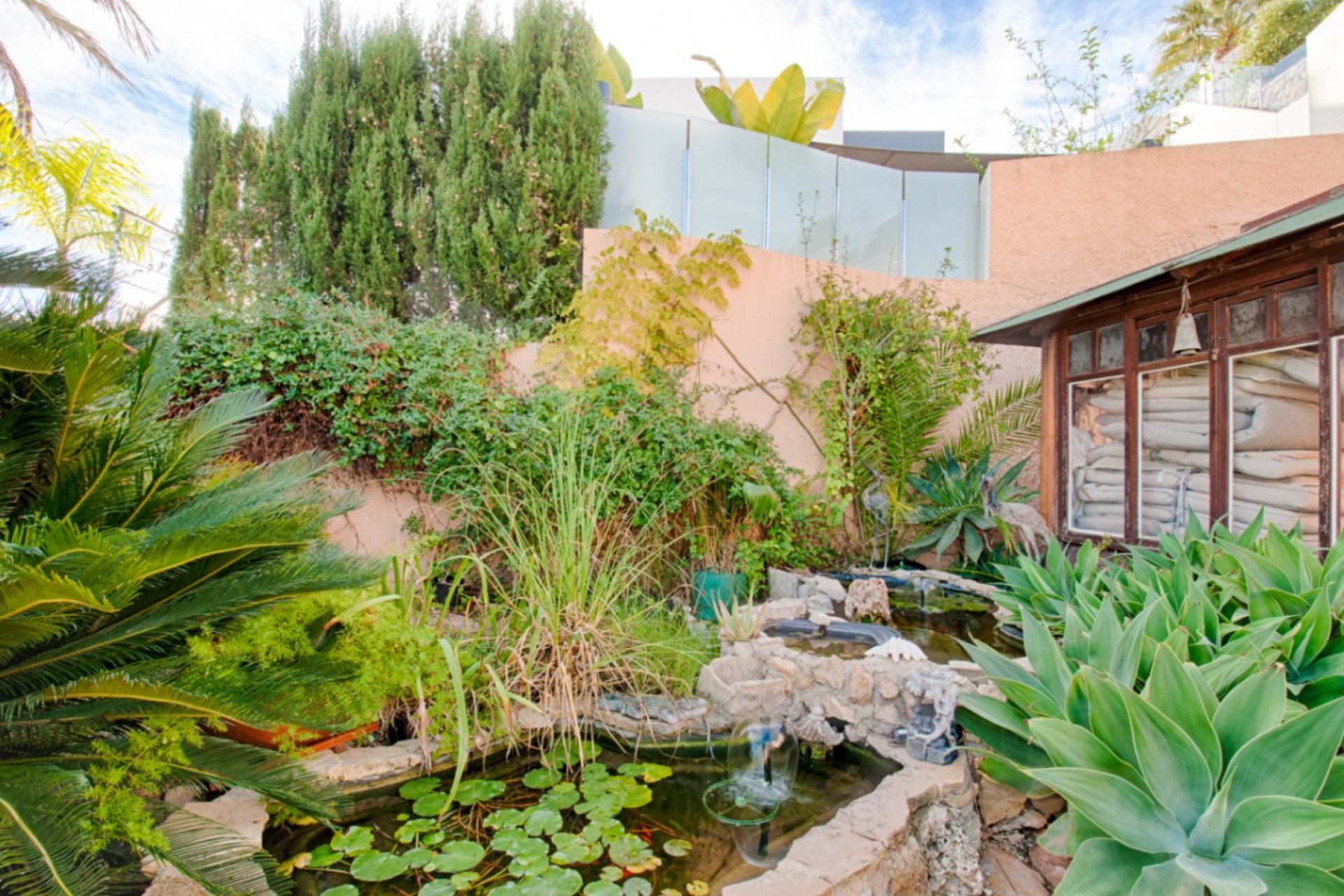 Sale - Villa -
Moraira