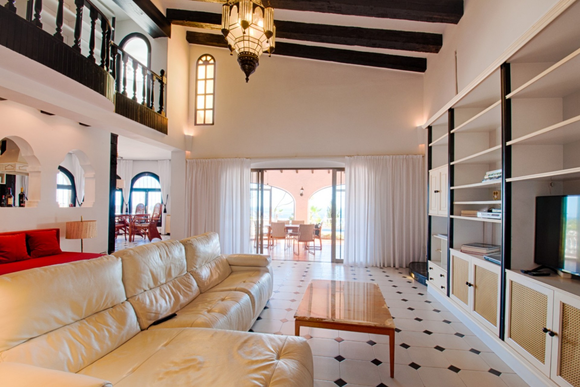 Sale - Villa -
Moraira