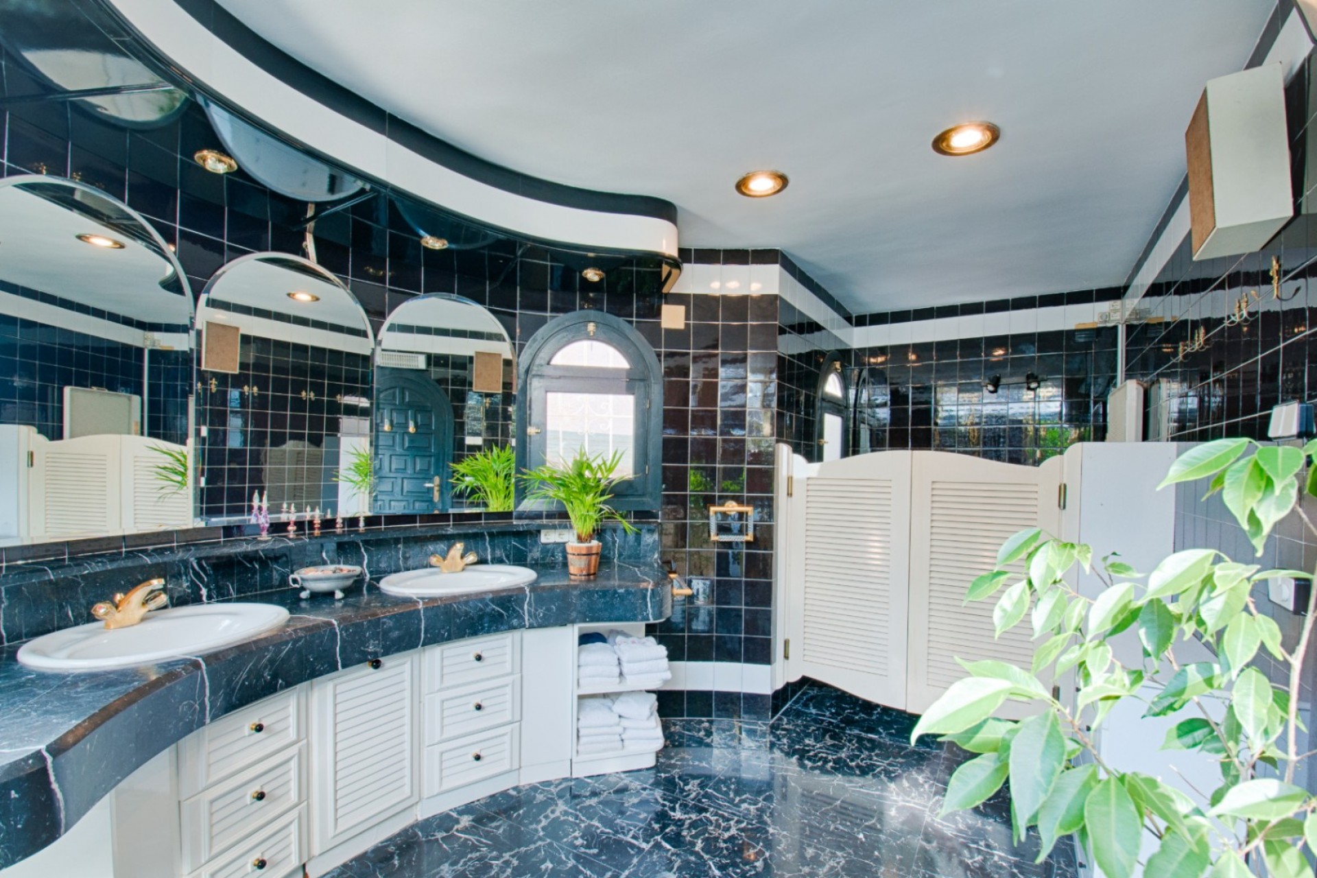 Sale - Villa -
Moraira