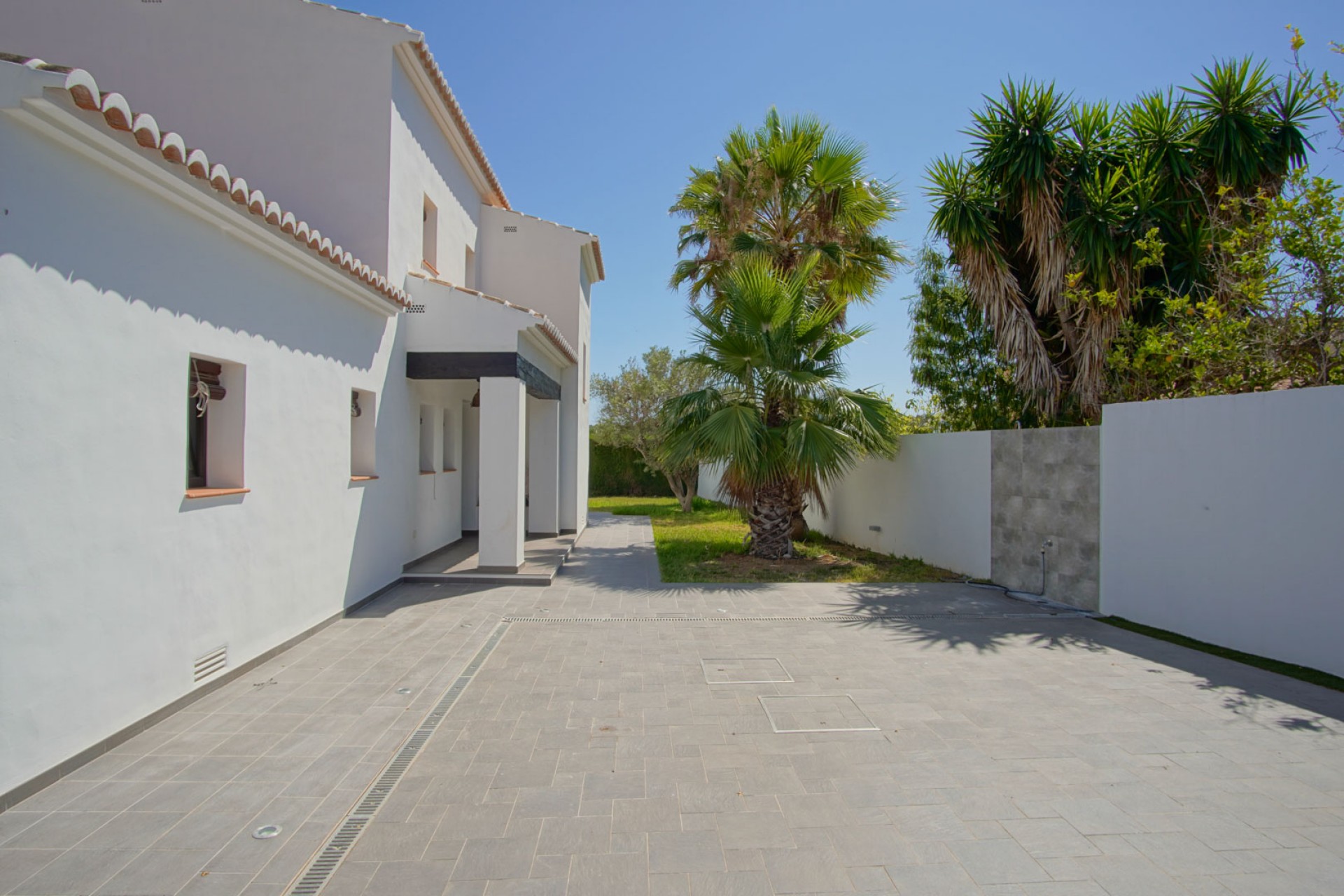 Sale - Villa -
Moraira
