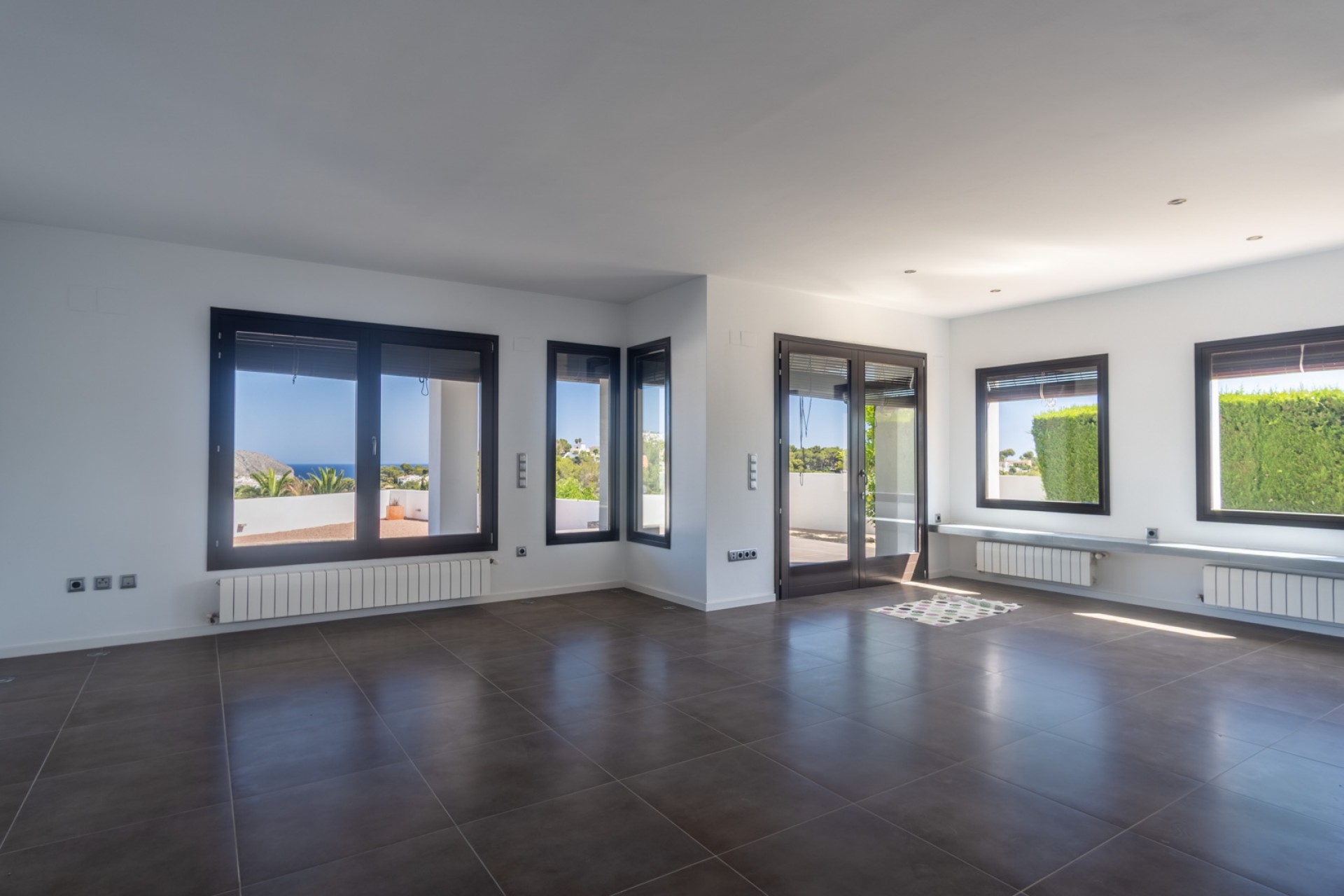 Sale - Villa -
Moraira