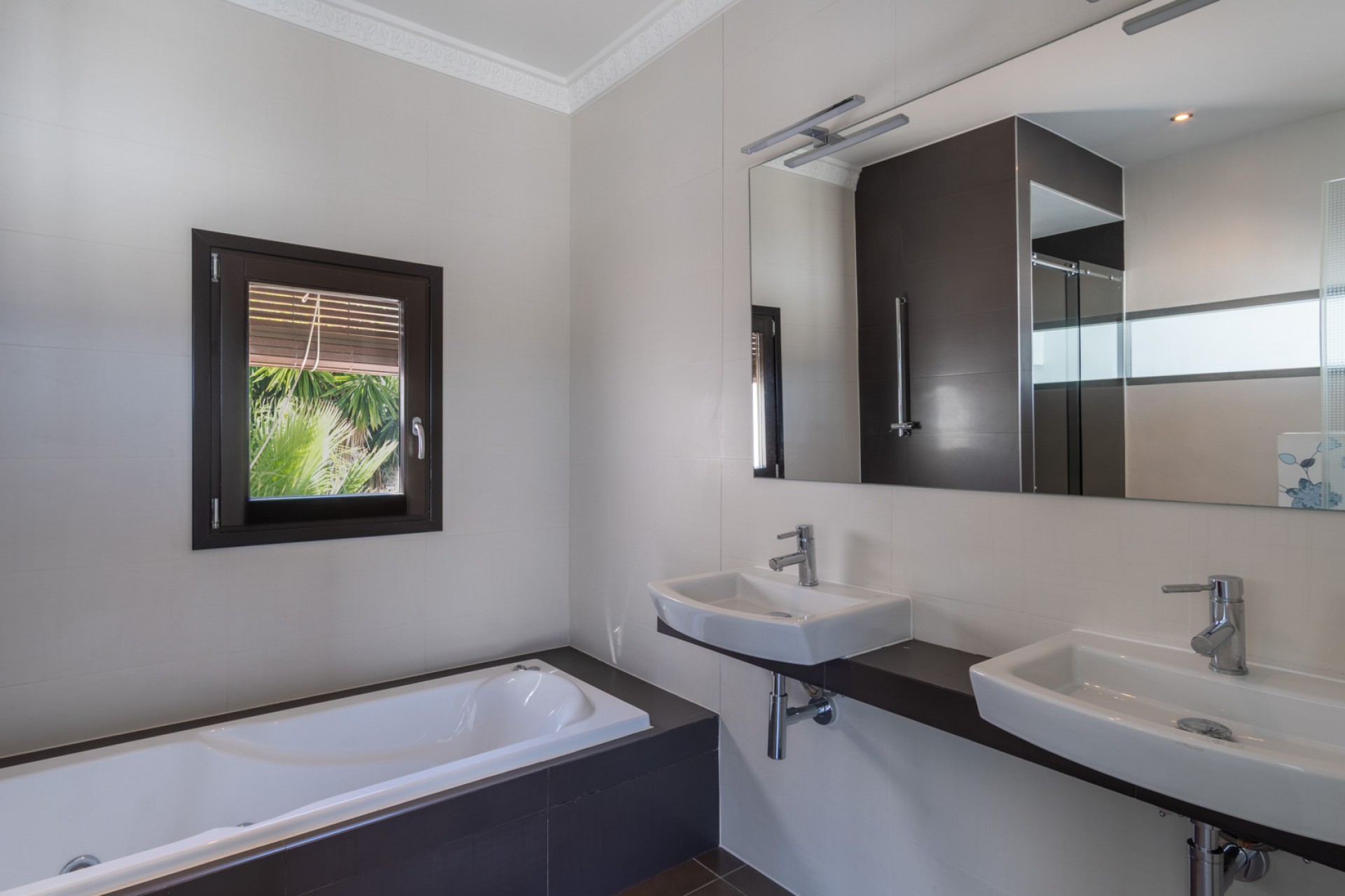 Sale - Villa -
Moraira