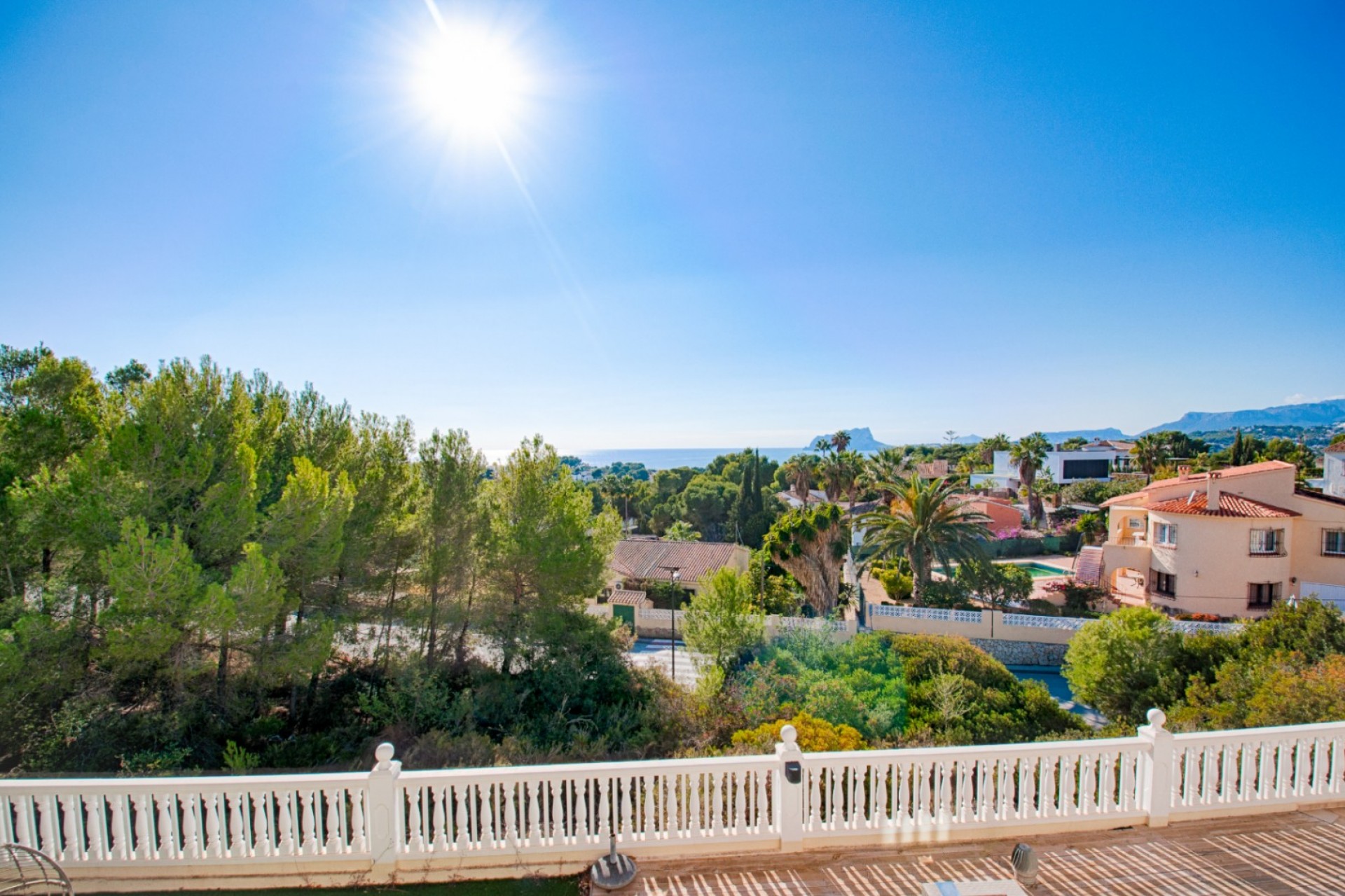 Sale - Villa -
Moraira