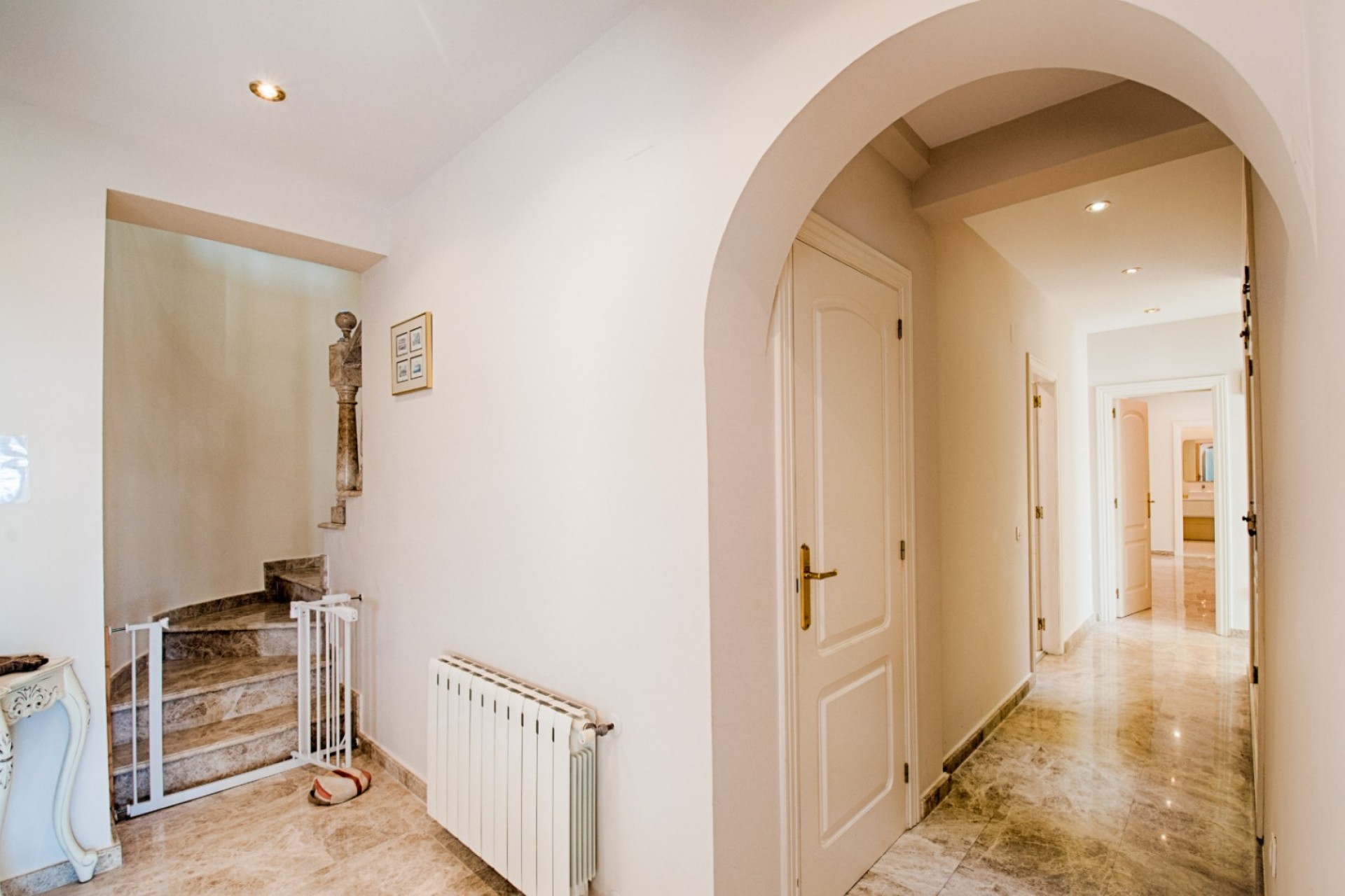 Sale - Villa -
Moraira