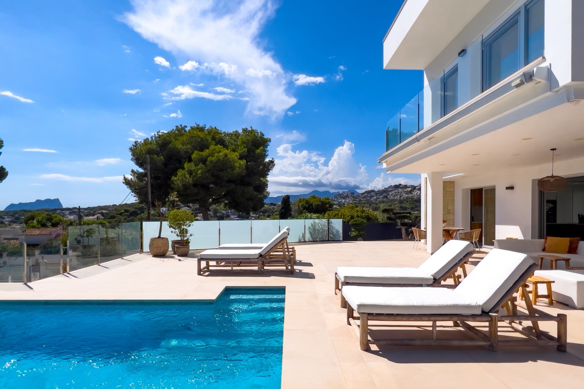 Sale - Villa -
Moraira