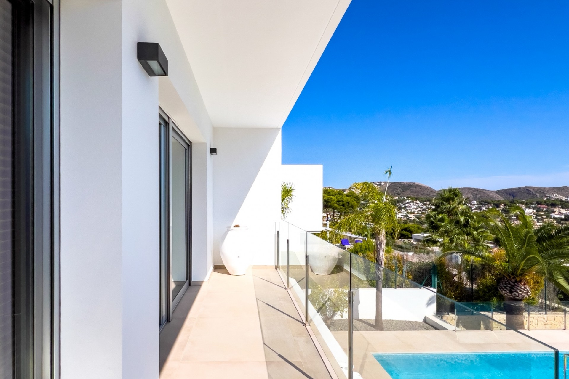 Sale - Villa -
Moraira