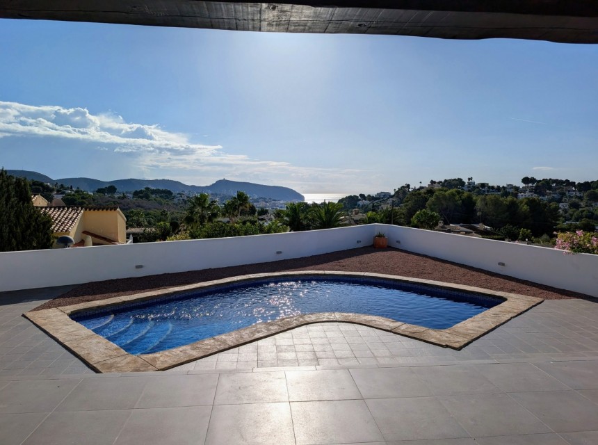 Sale - Villa -
Moraira