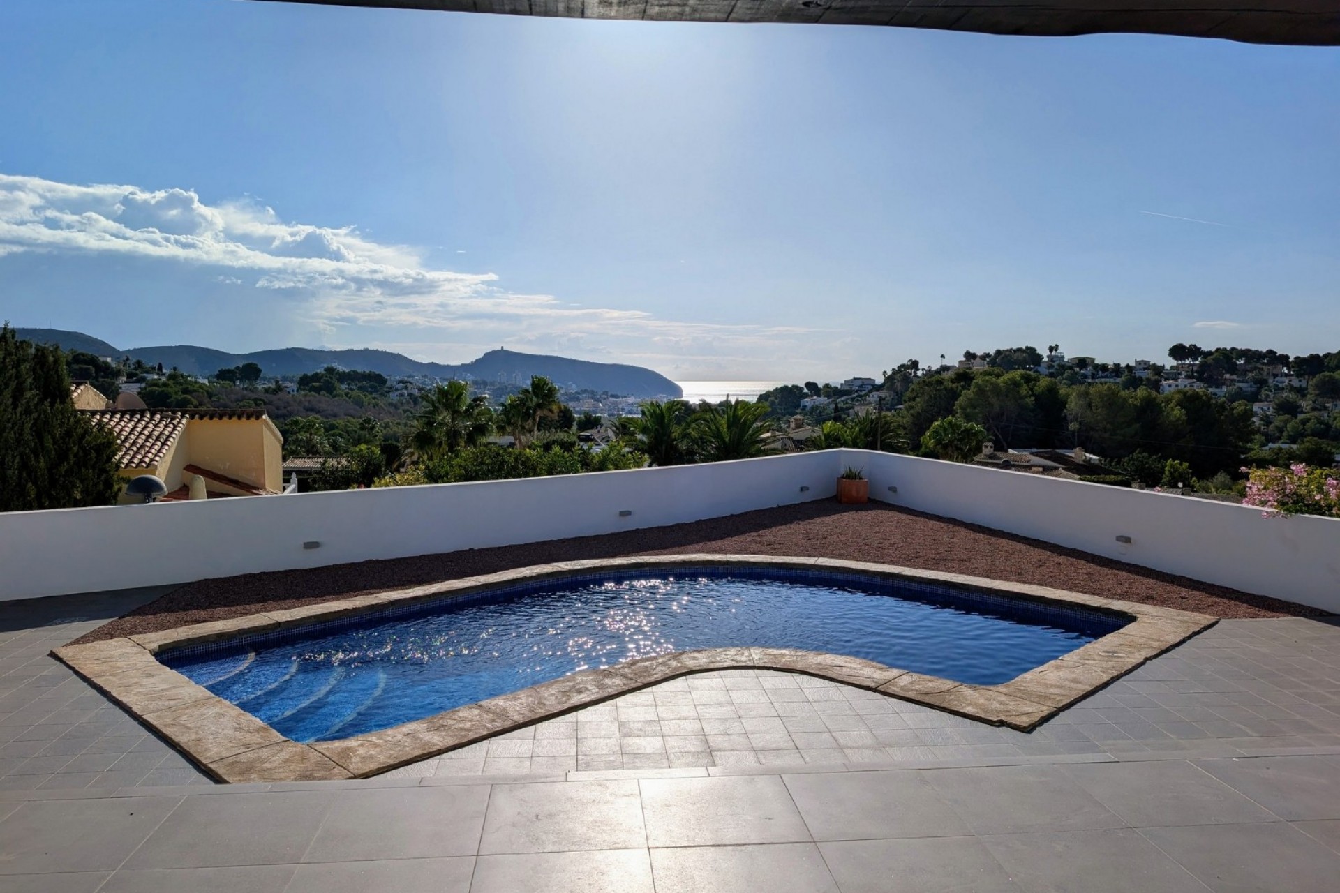 Sale - Villa -
Moraira
