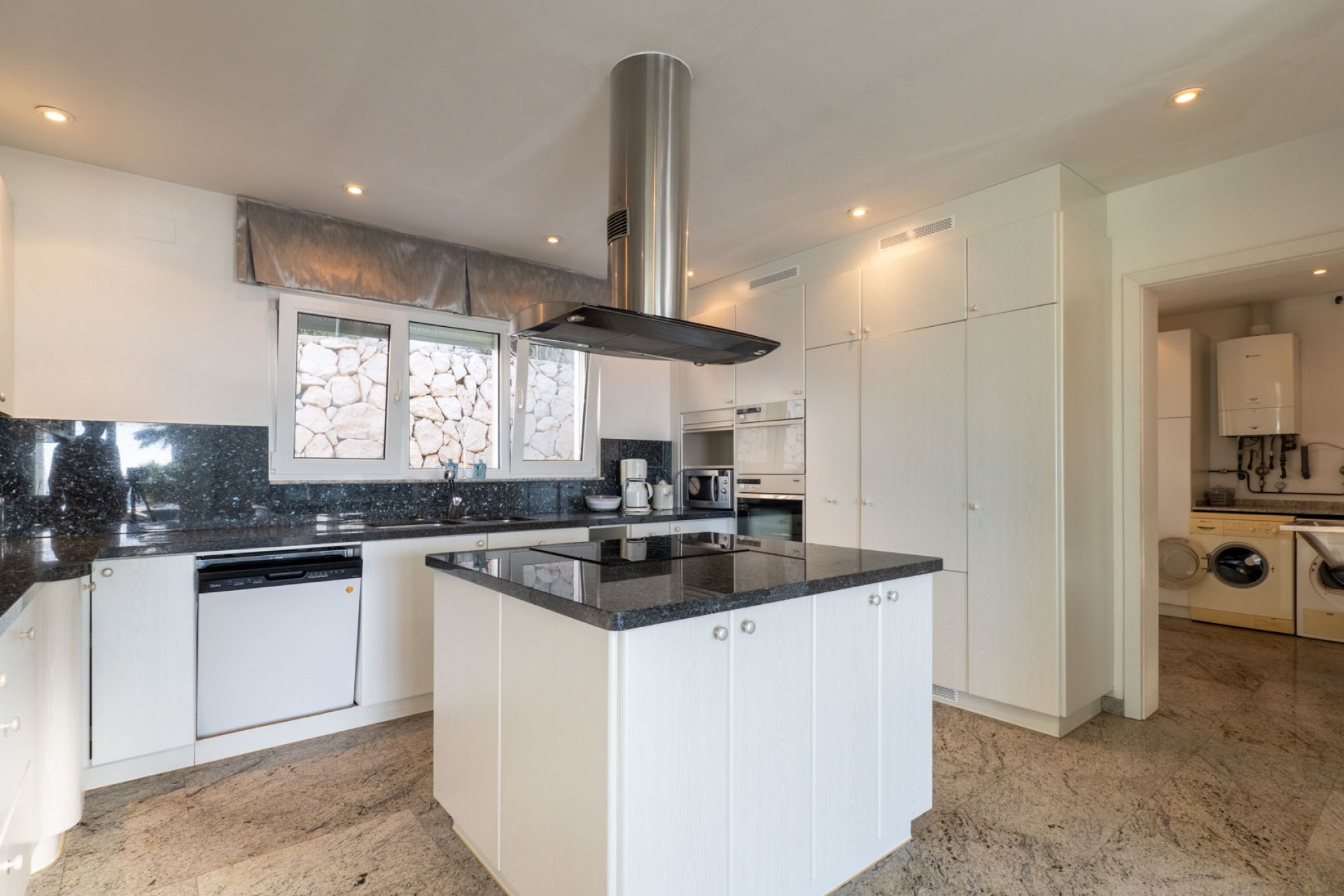 Sale - Villa -
Moraira