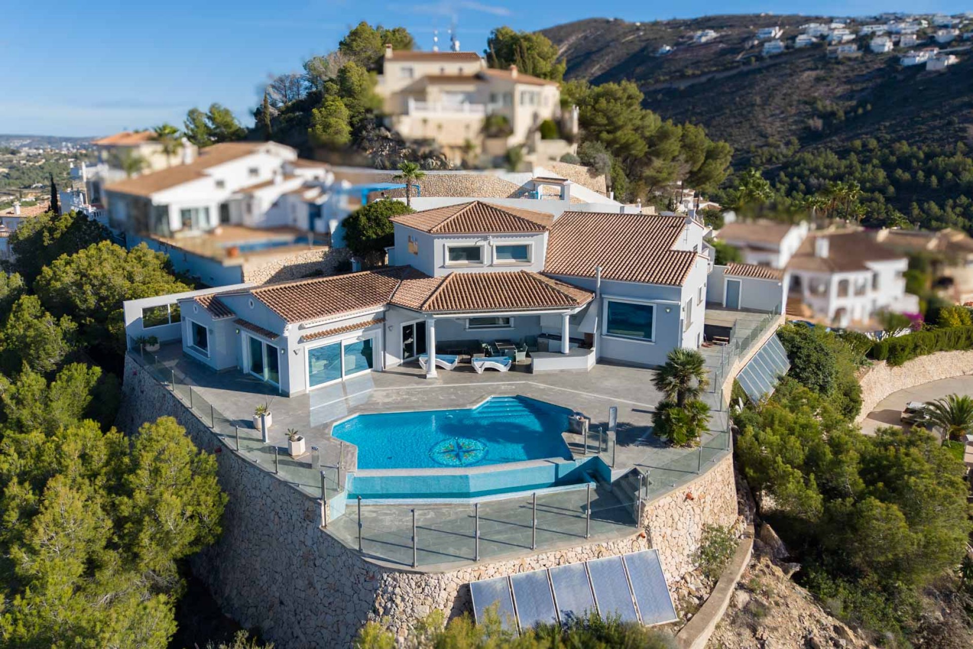 Sale - Villa -
Moraira