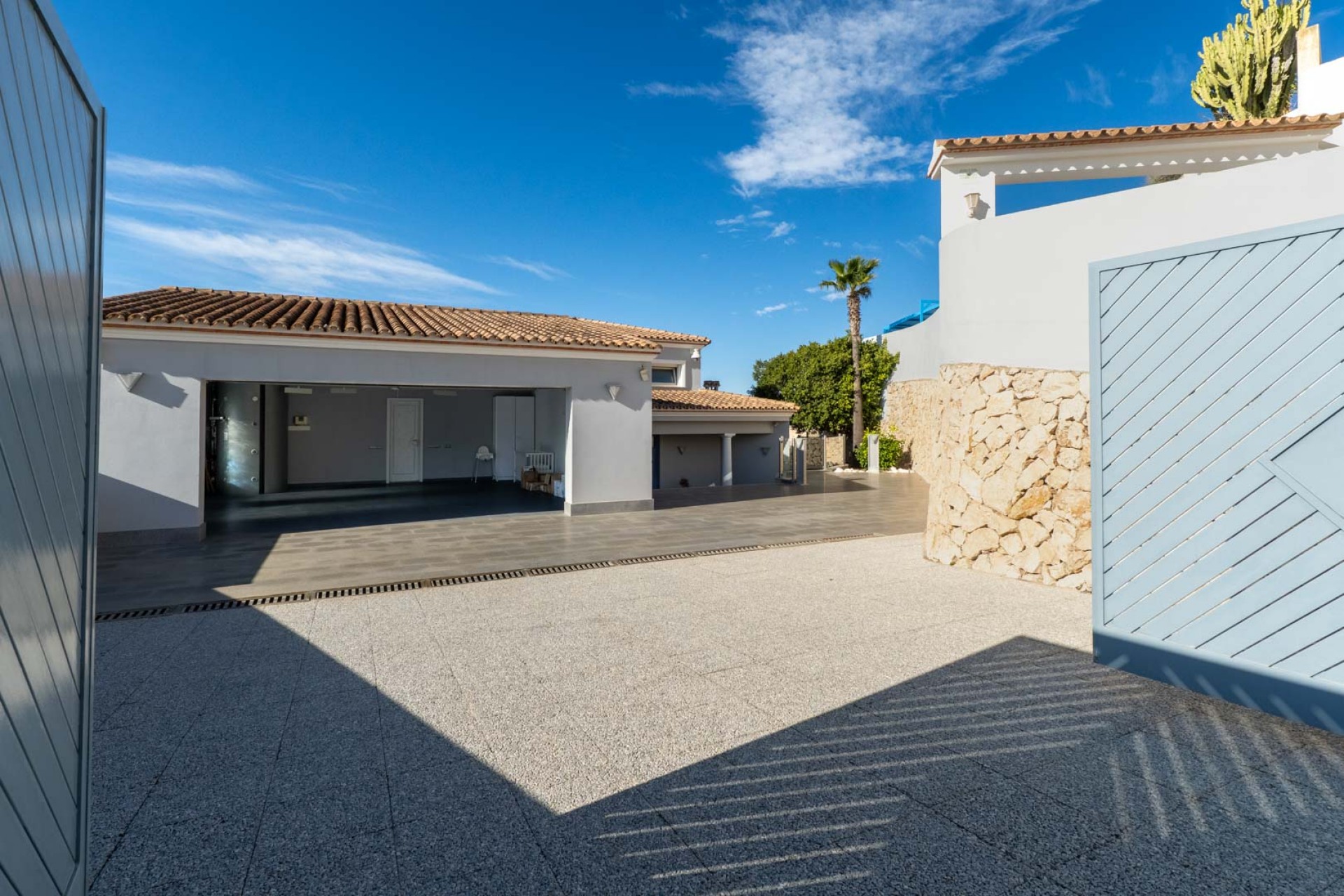 Sale - Villa -
Moraira