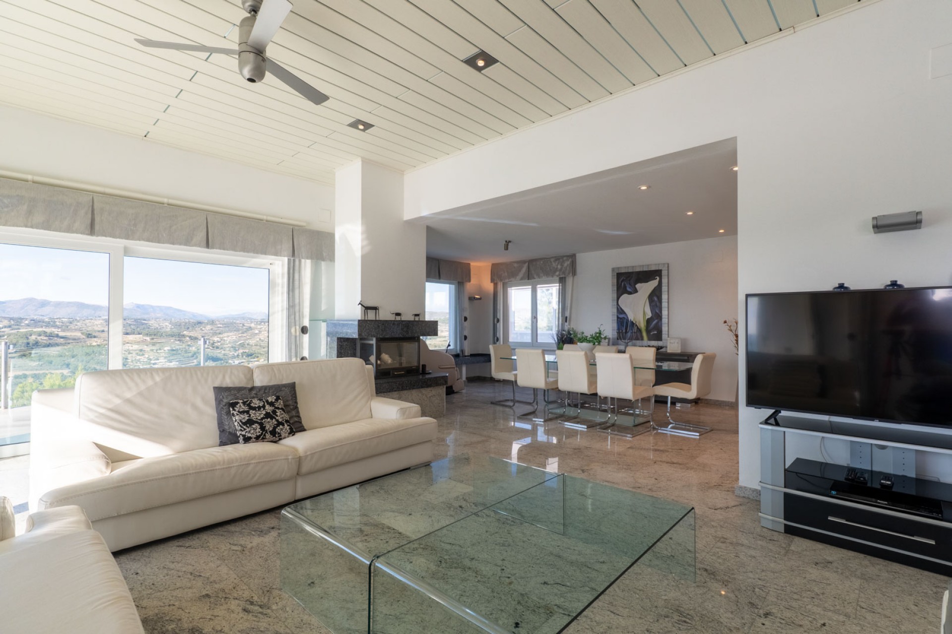 Sale - Villa -
Moraira