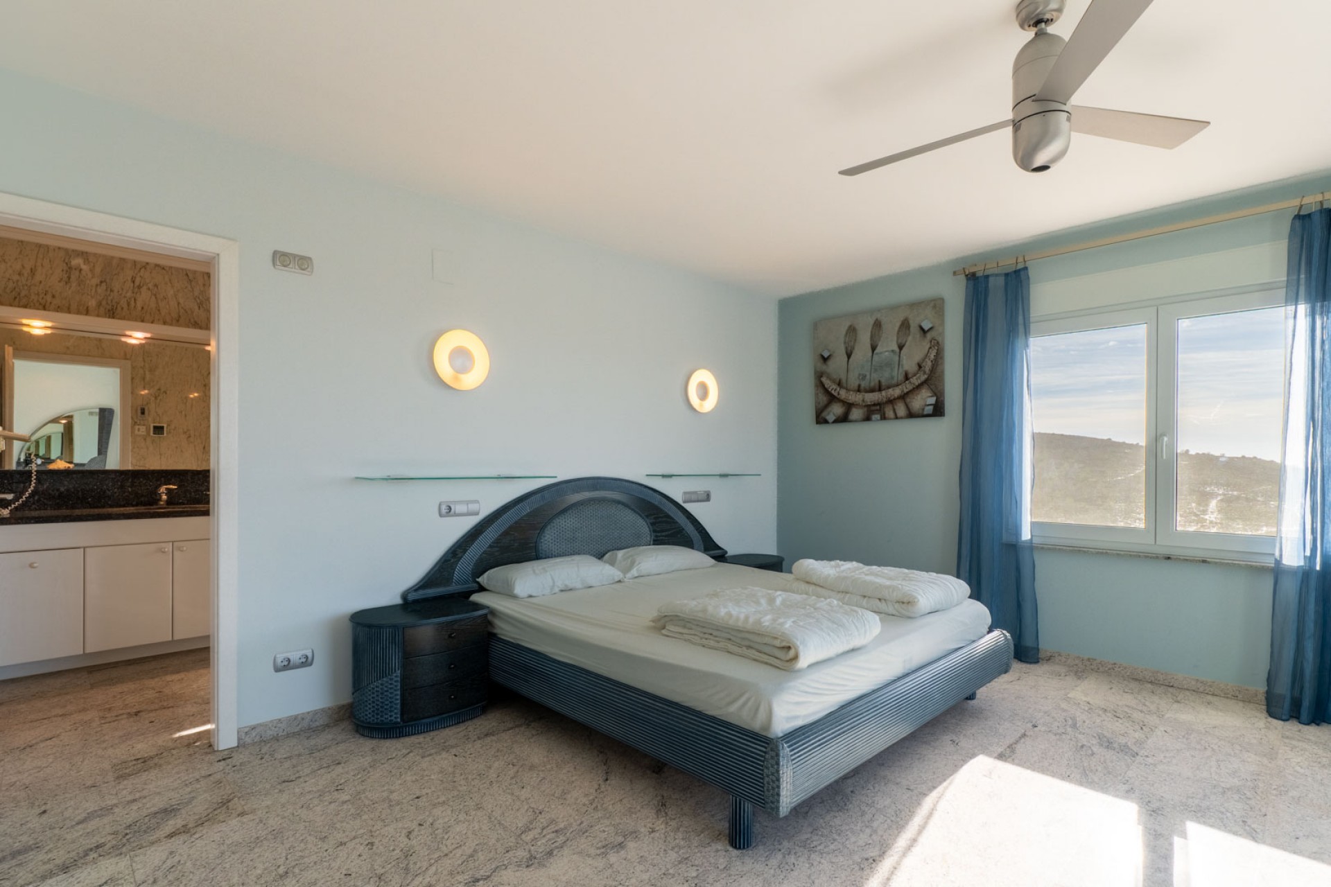 Sale - Villa -
Moraira