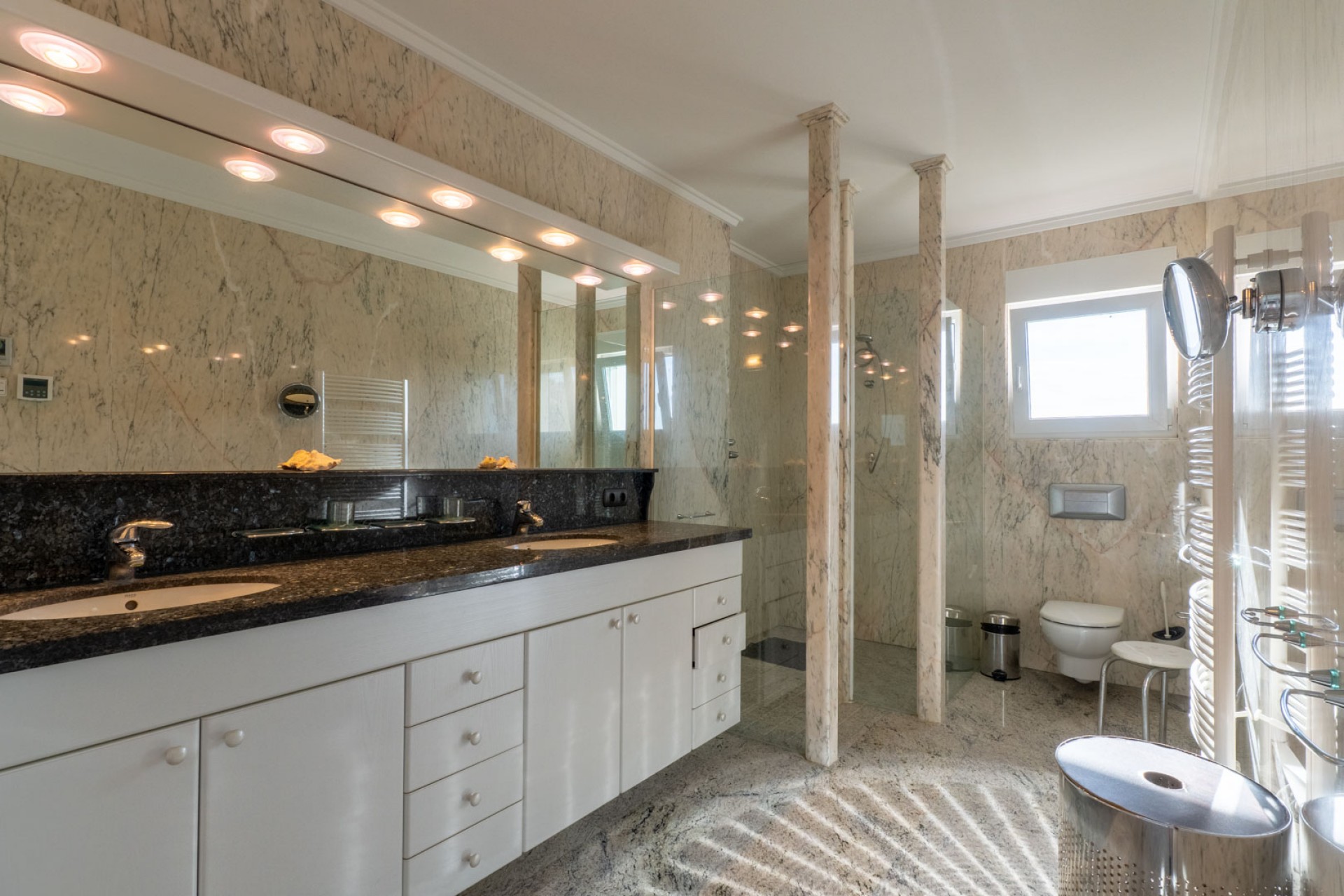 Sale - Villa -
Moraira